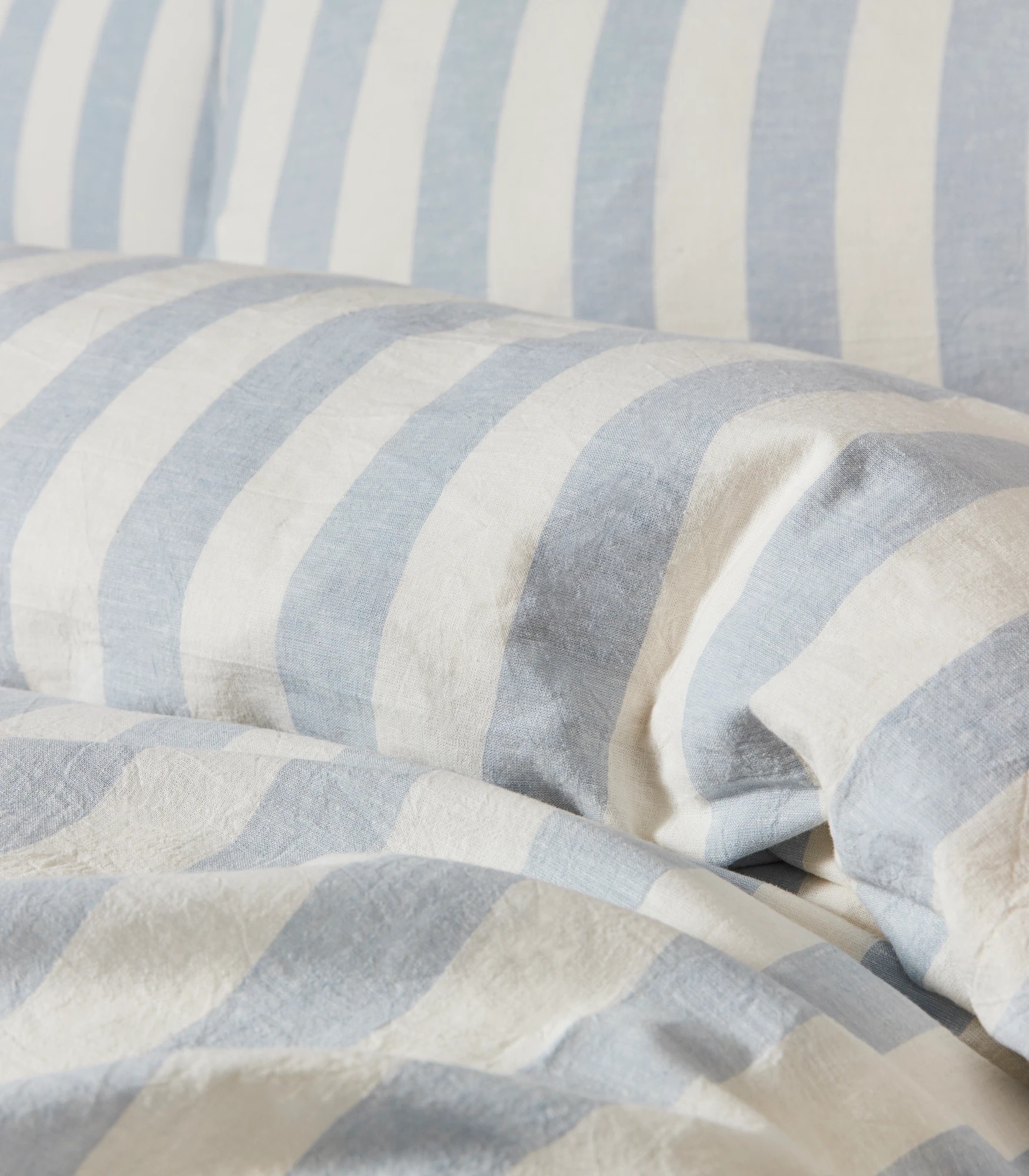 2 Target Reid Stripe Linen/cotton Quilt Cover Set
 - Super King Bed
 - Blue, 2 of 3