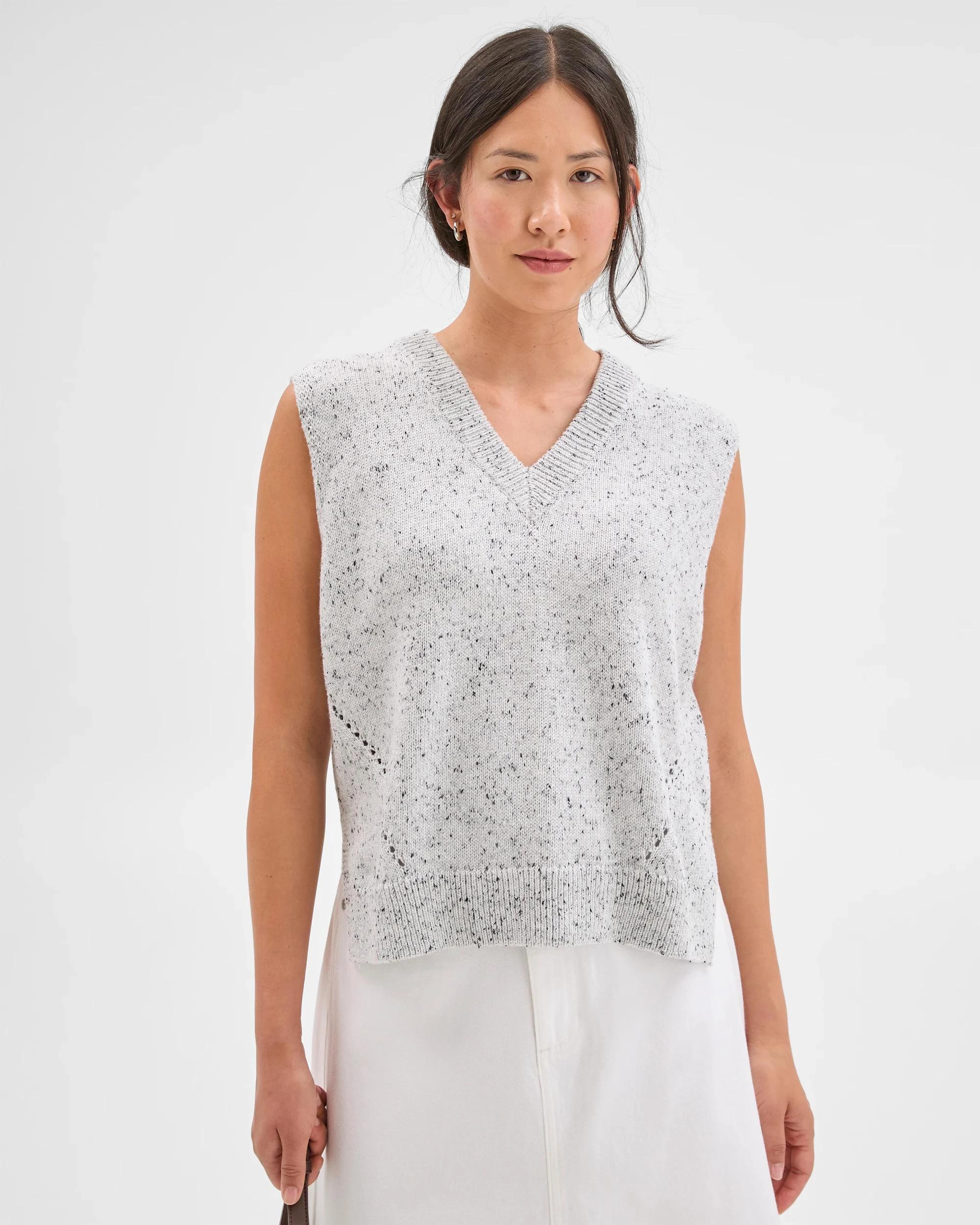 2 Target Woman Australian Cotton Blend V-Neck Vest LIGHT GREY NEP, 2 of 7