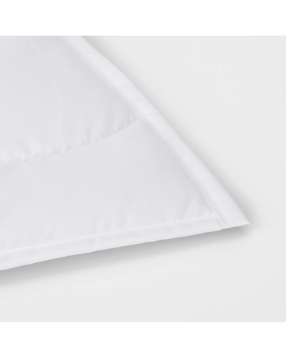 3 Stain Resistant and Allergy Sensitive Quilt - King Bed, White, 3 of 5