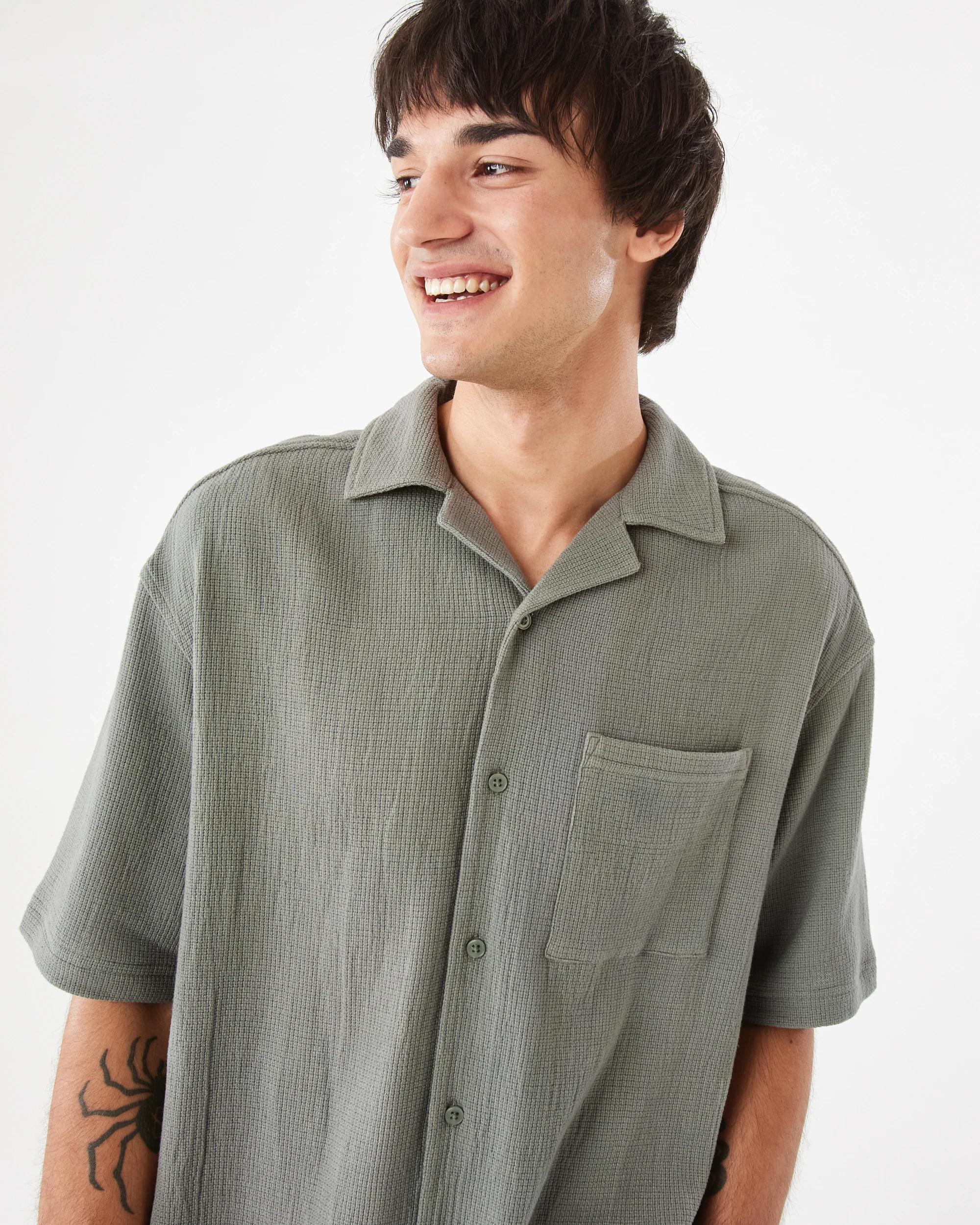 5 Short Sleeve Boxy Shirt Grn Moss, 5 of 8