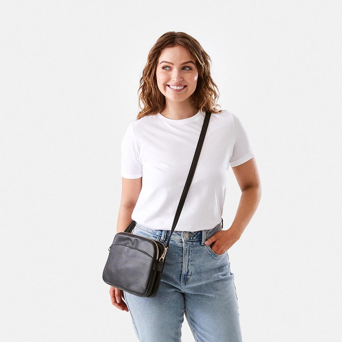 6 Multi-Pouch Crossbody Bag Black, 6 of 6