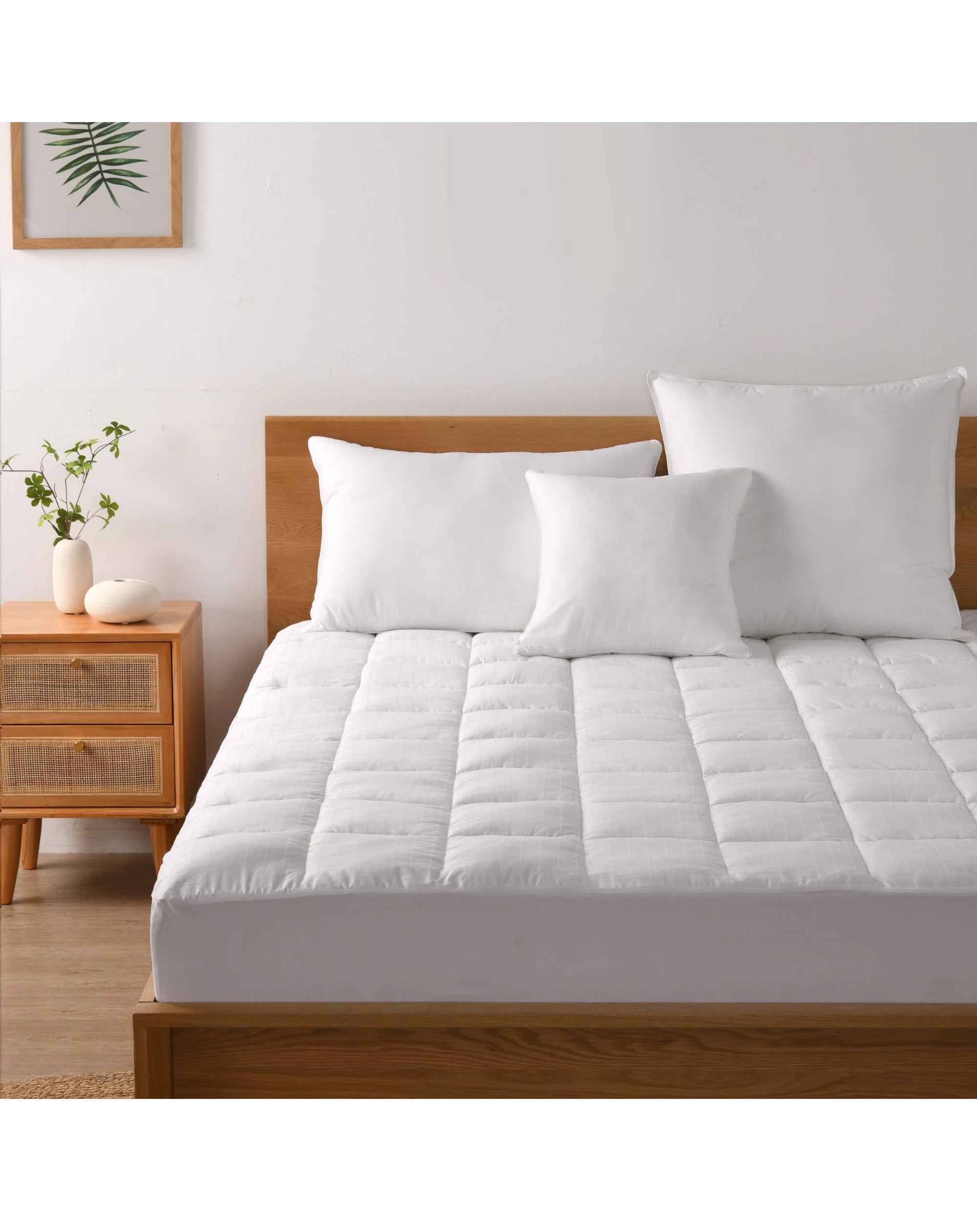 1 Dreamaker Hotel Collection Dobby Sateen Ball Fibre Mattress Topper - Double Bed - White, 1 of 7