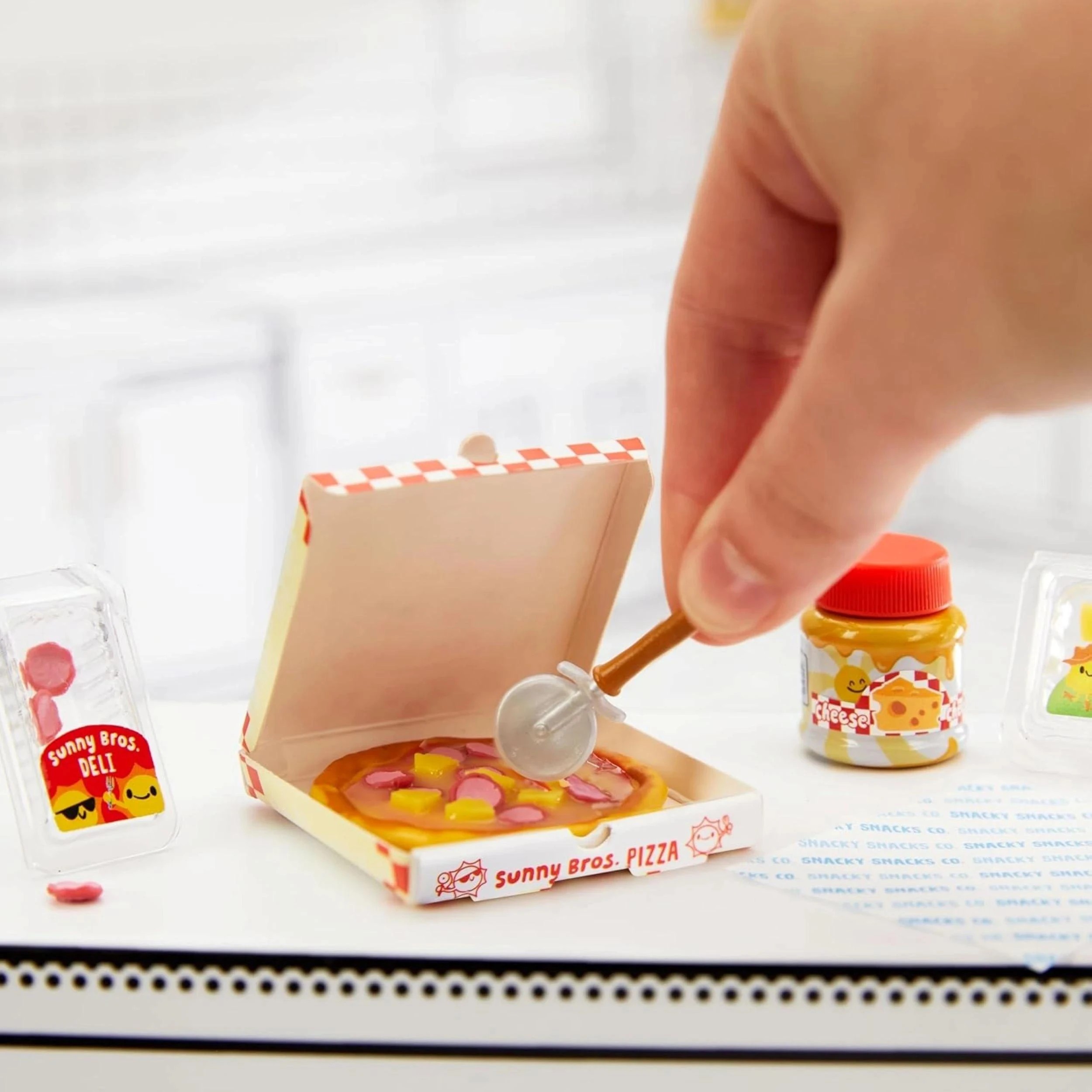 7 MGA's Miniverse-Make It Mini: Multi Pack - Multi, 7 of 7