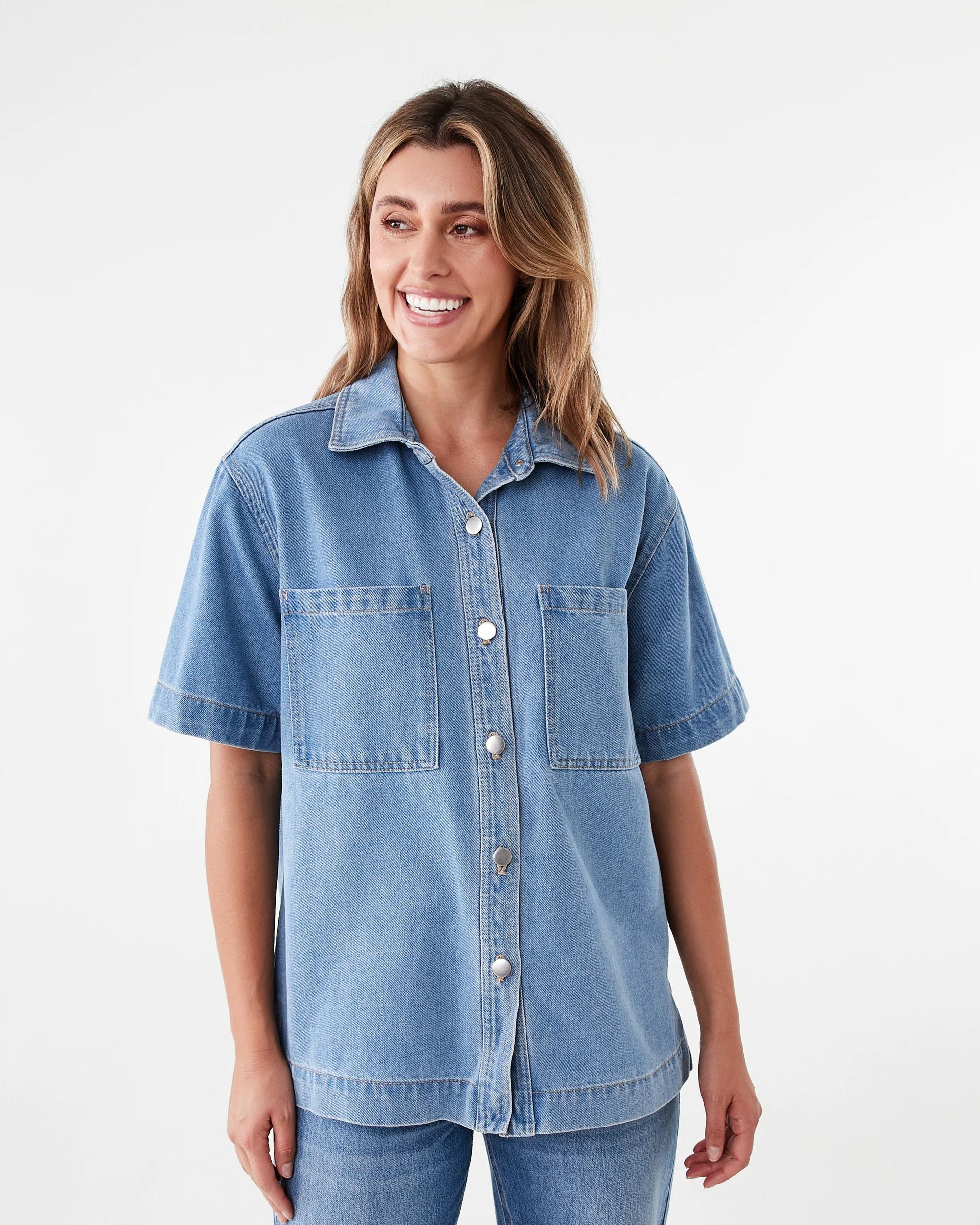 1 Short Sleeve Denim Shirt Light Wash, 1 of 7
