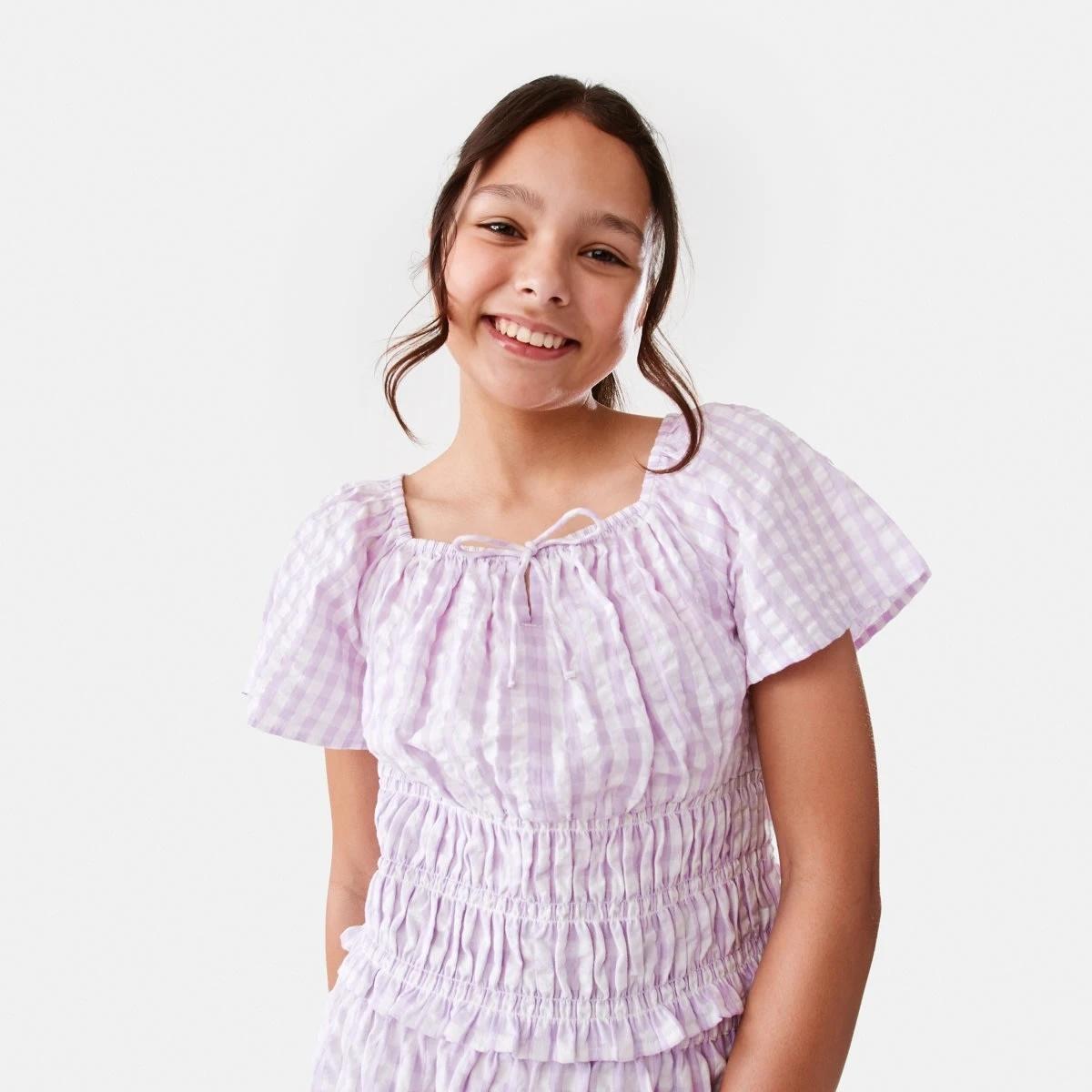 1 Flutter Sleeve Top Checks, 1 of 9