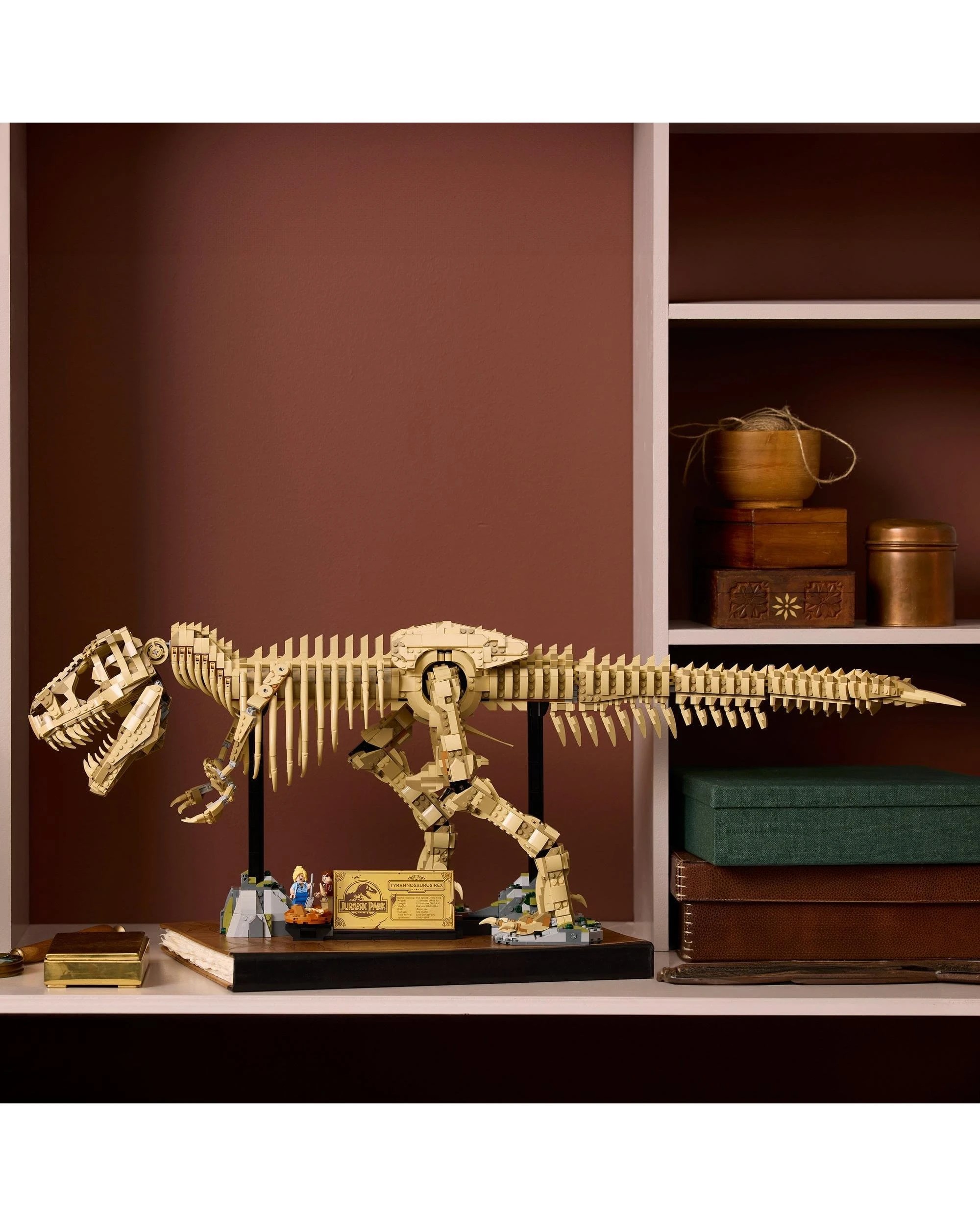 3 LEGO Jurassic World Dinosaur Fossils: Tyrannosaurus Rex - 76968, 3 of 10