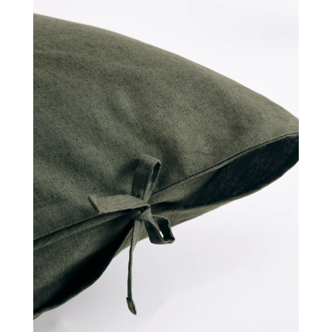 2 Target Laynie Linen/cotton European Pillowcase
 - Queen Bed
 - Green, 2 of 4