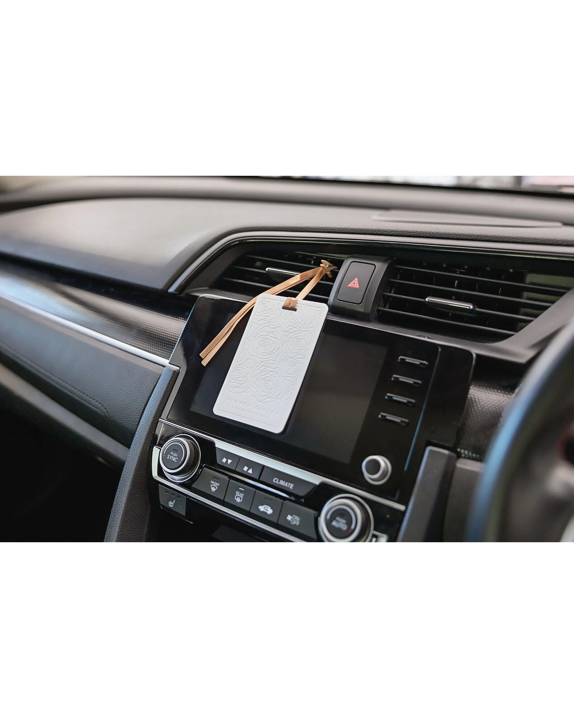 6 Bramble Bay 2x 2pc Fragrance Petal Car Air Freshener Set Rain Gardenia - White, 6 of 7