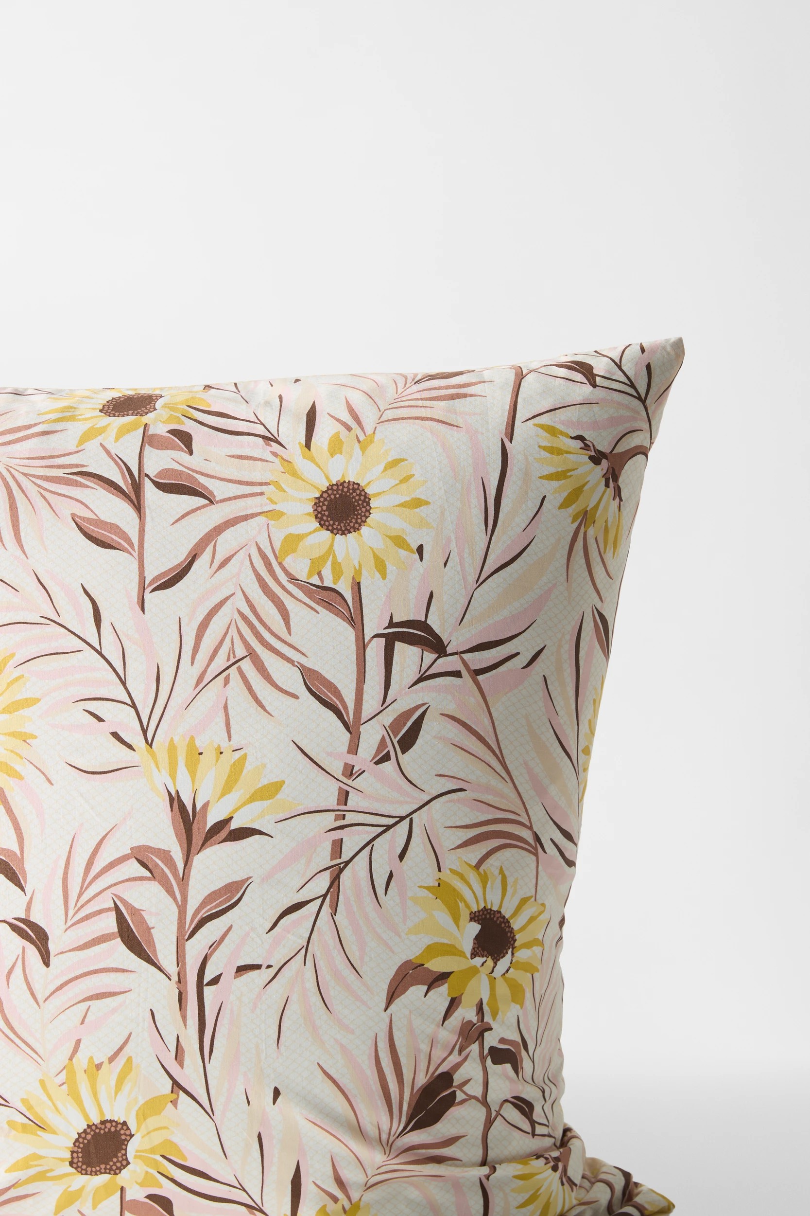 4 Target Maxie Sunflower Australian Cotton European Pillowcase - Sunlight - One Size - Yellow, 4 of 5