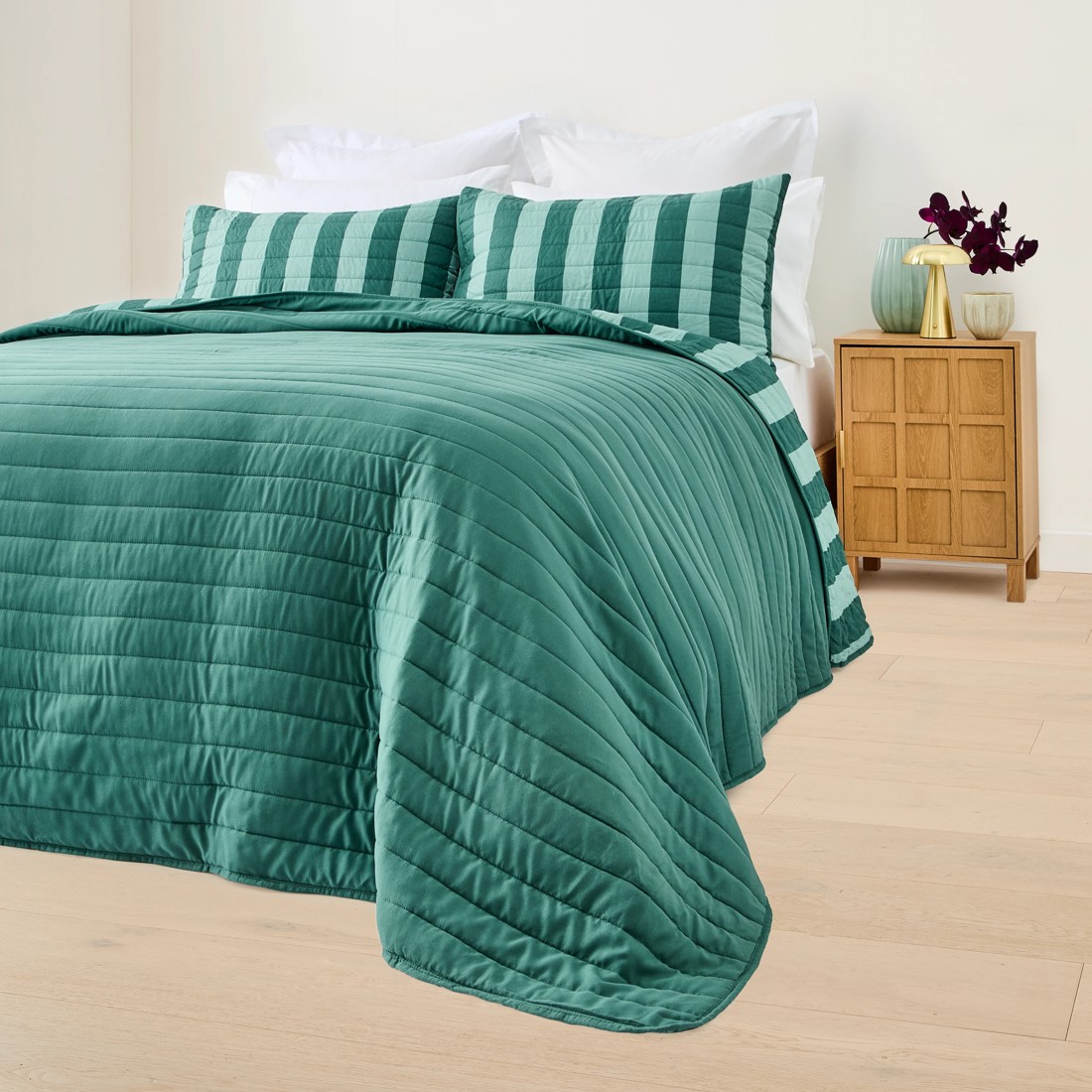 4 Reversible Stripe Coverlet Set - Queen/King Bed, Teal, 4 of 9