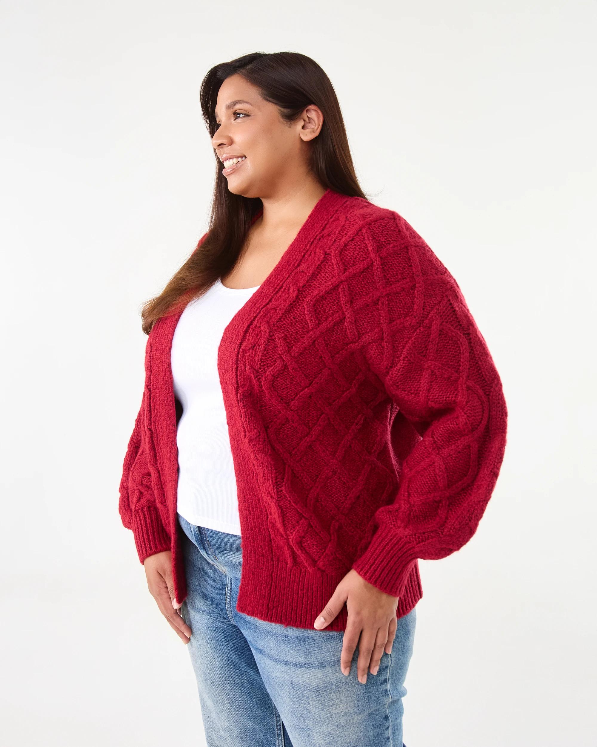 2 Curve Cable Knit Cardigan Spice Red, 2 of 8
