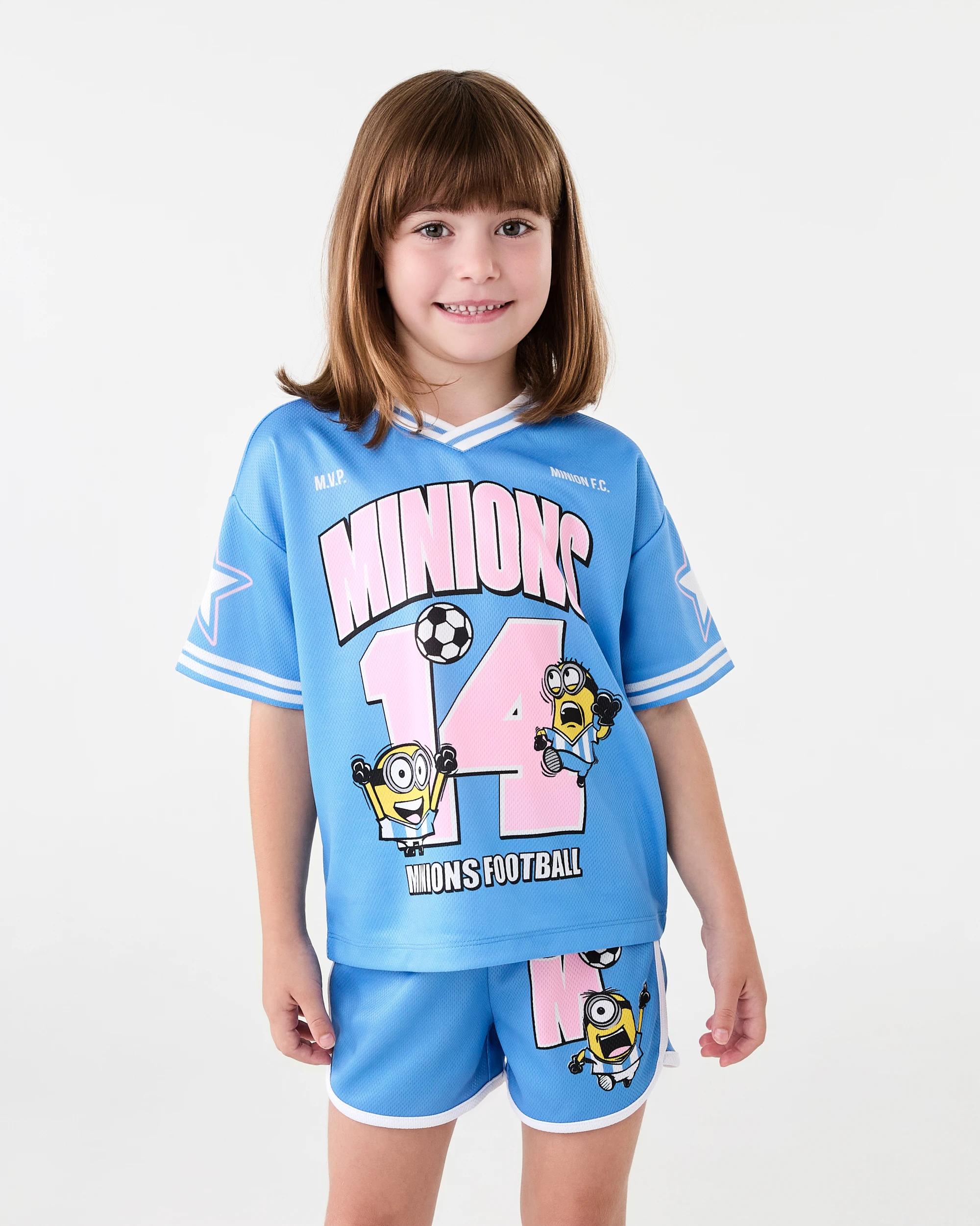 1 Minions License Crew T-shirt and Shorts Set Minions, 1 of 10