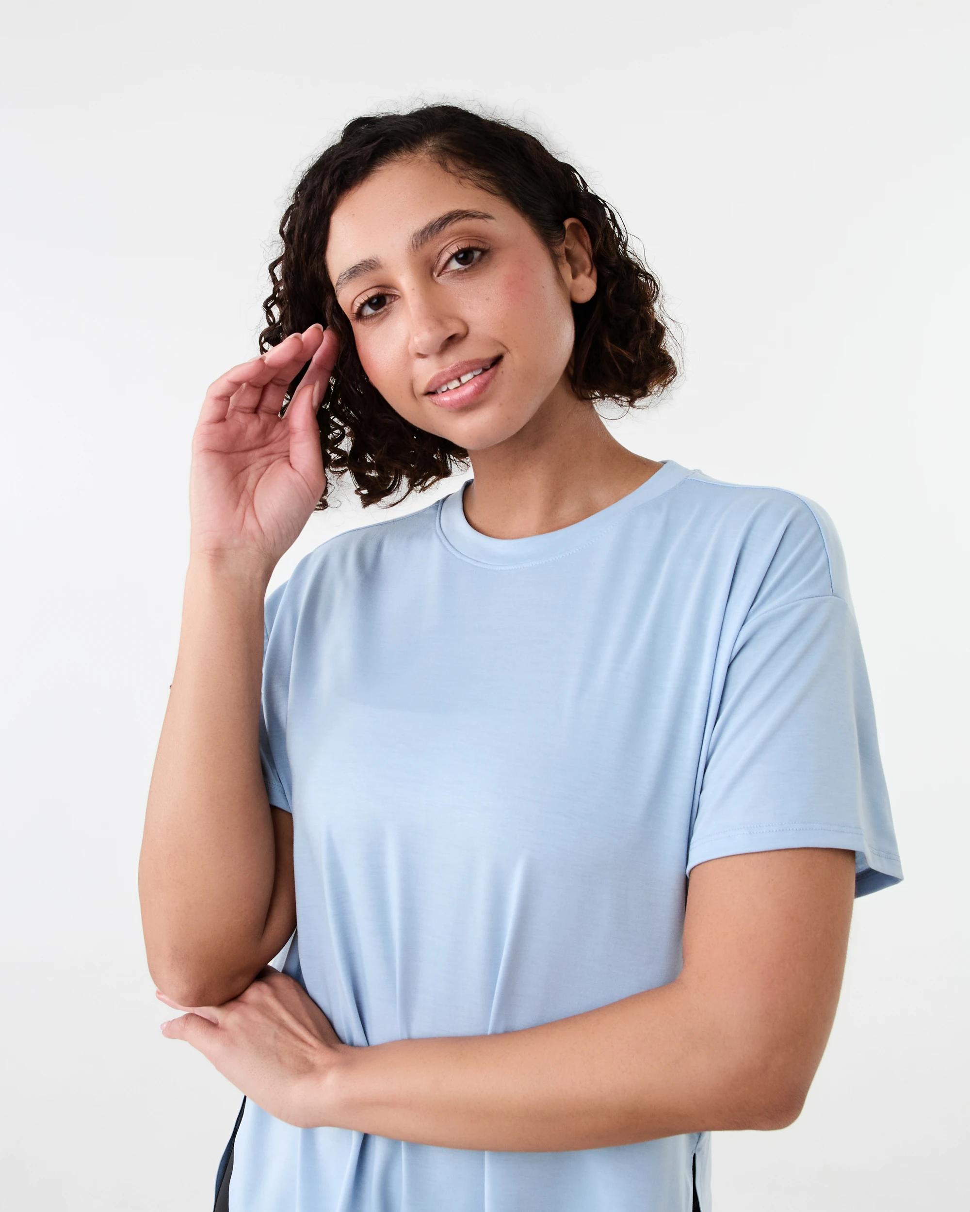 4 Active Womens Split Hem Yoga T-shirt Seashell, 4 of 6