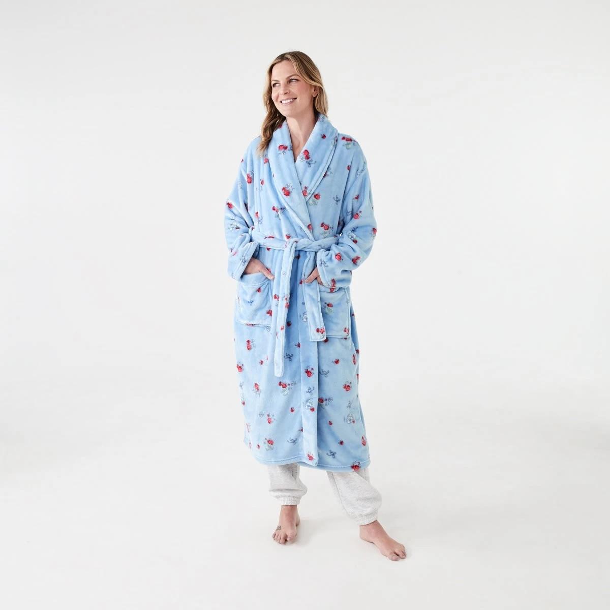 1 Printed Fleece Gown HALO BERRY HALOGEN BLUE, 1 of 7