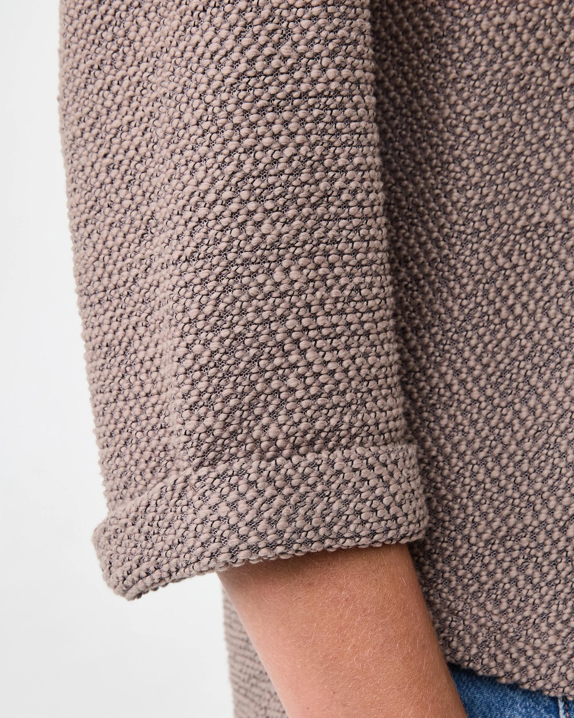 6 Long Sleeve Textured Split Hem Top Taupe Brn, 6 of 7