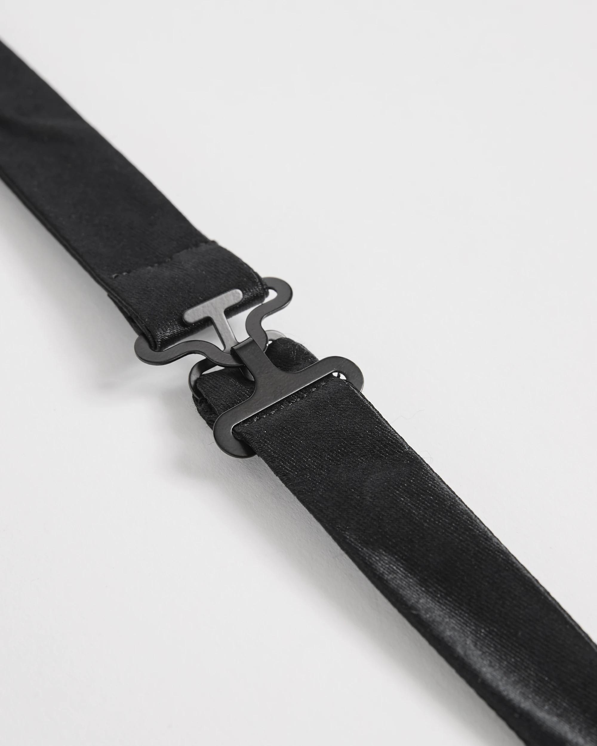 2 Target Man Clip-On Bow Tie BLACK, 2 of 3