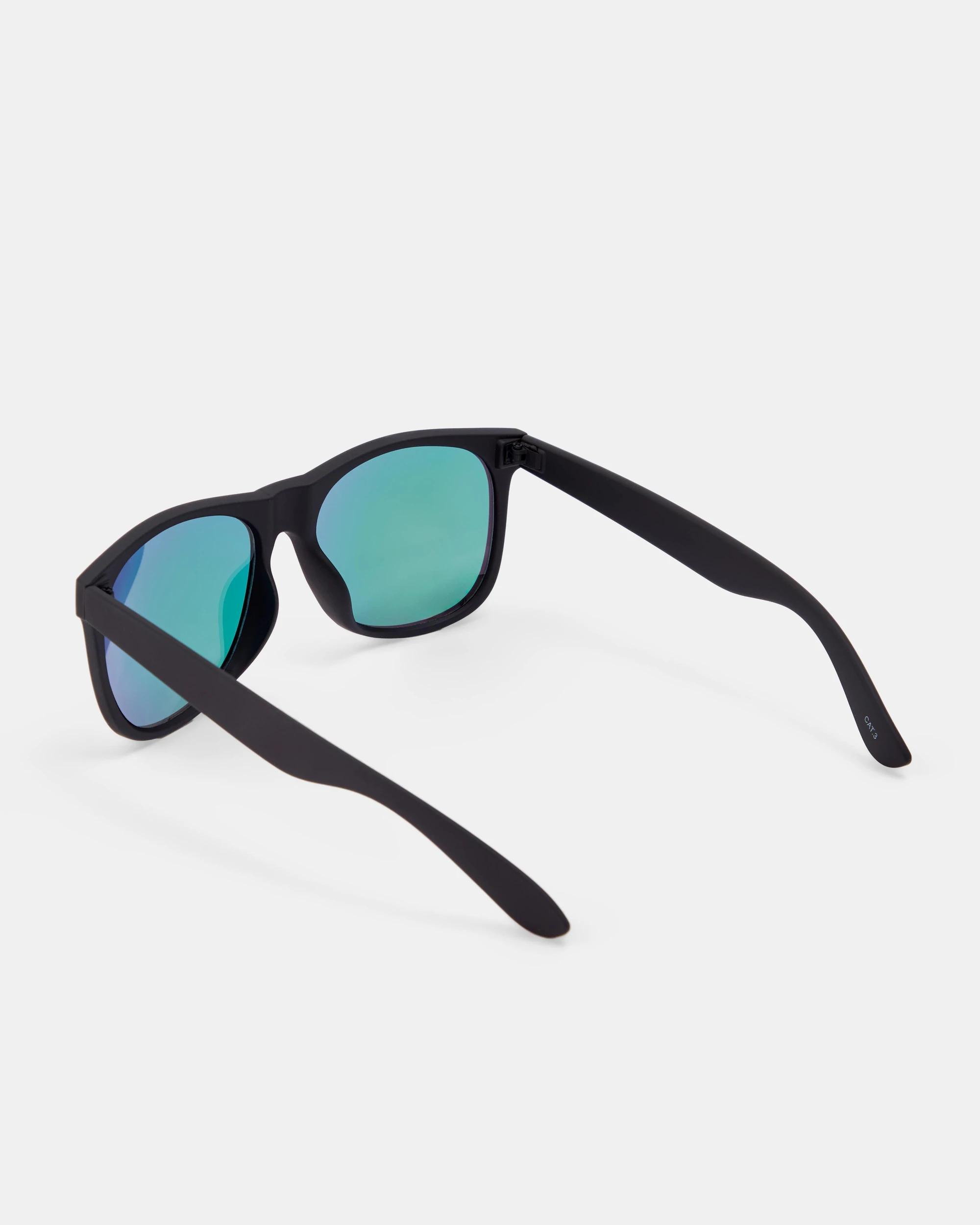 3 D-Frame Colour Sunglasses Black, 3 of 5