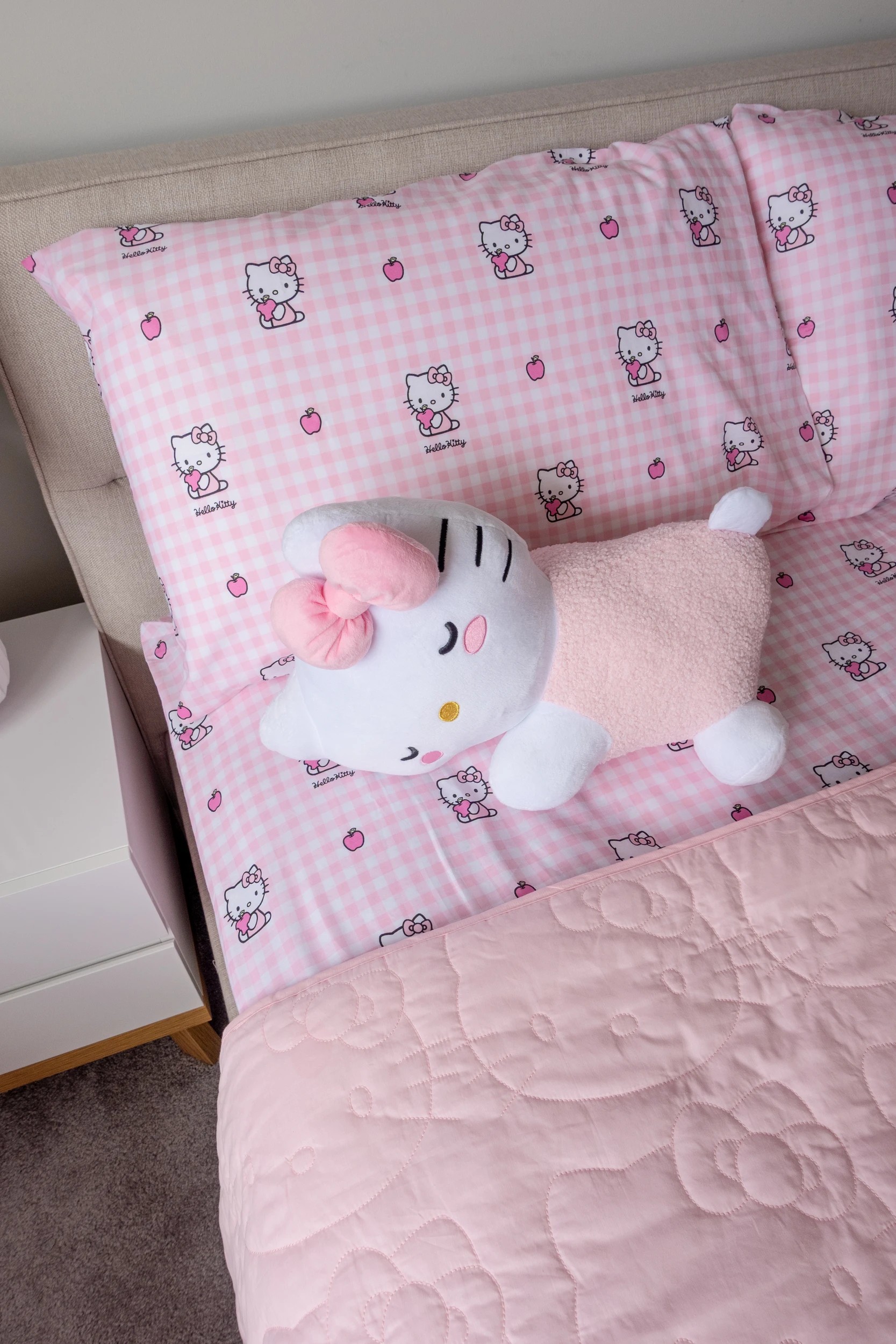 2 Hello Kitty Sleeping Cushion - Pink, 2 of 3