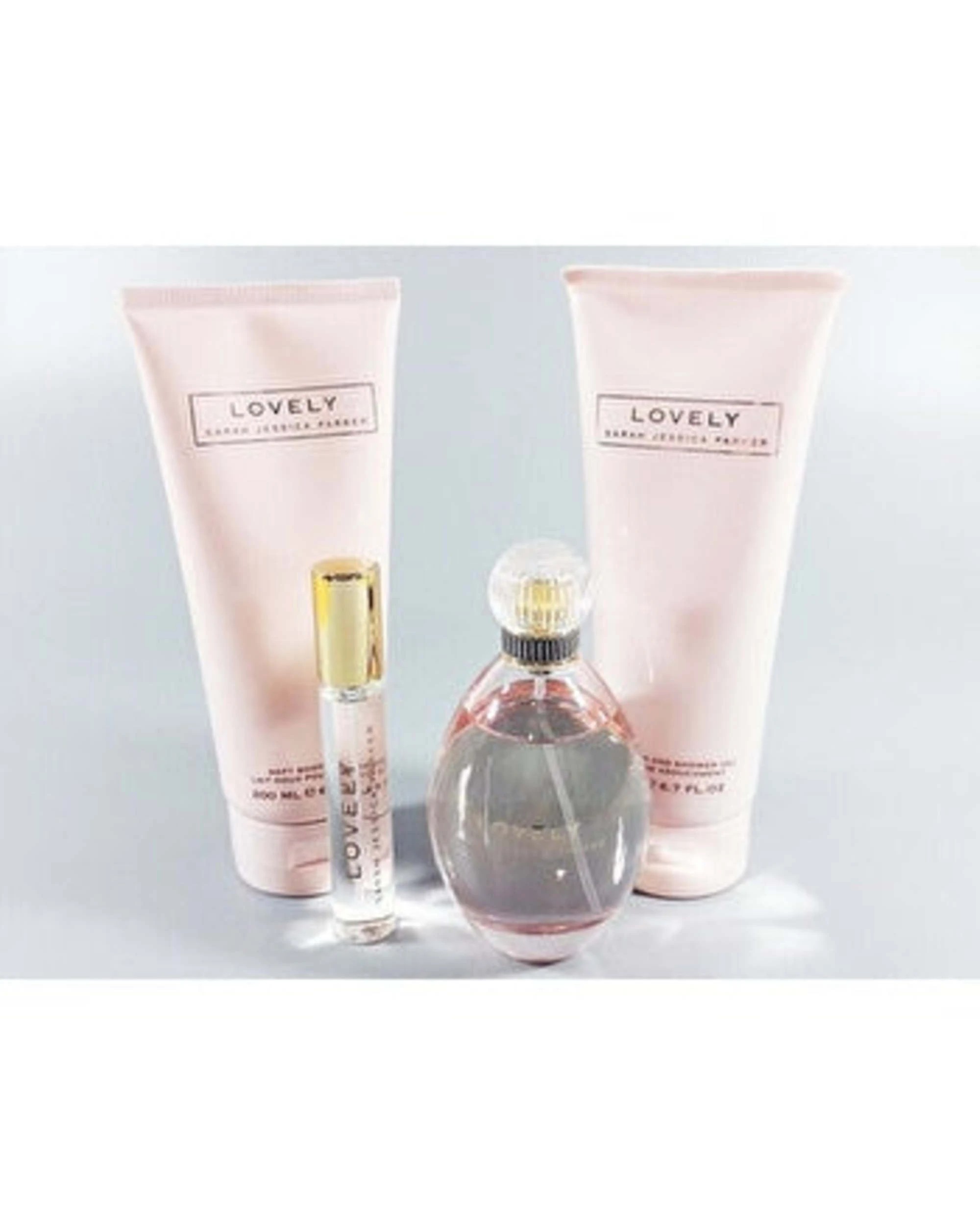 3 Sarah Jessica Parker Lovely EDP Gift Set 200ml - 100ml 15ml - Christmas 2022, 3 of 3