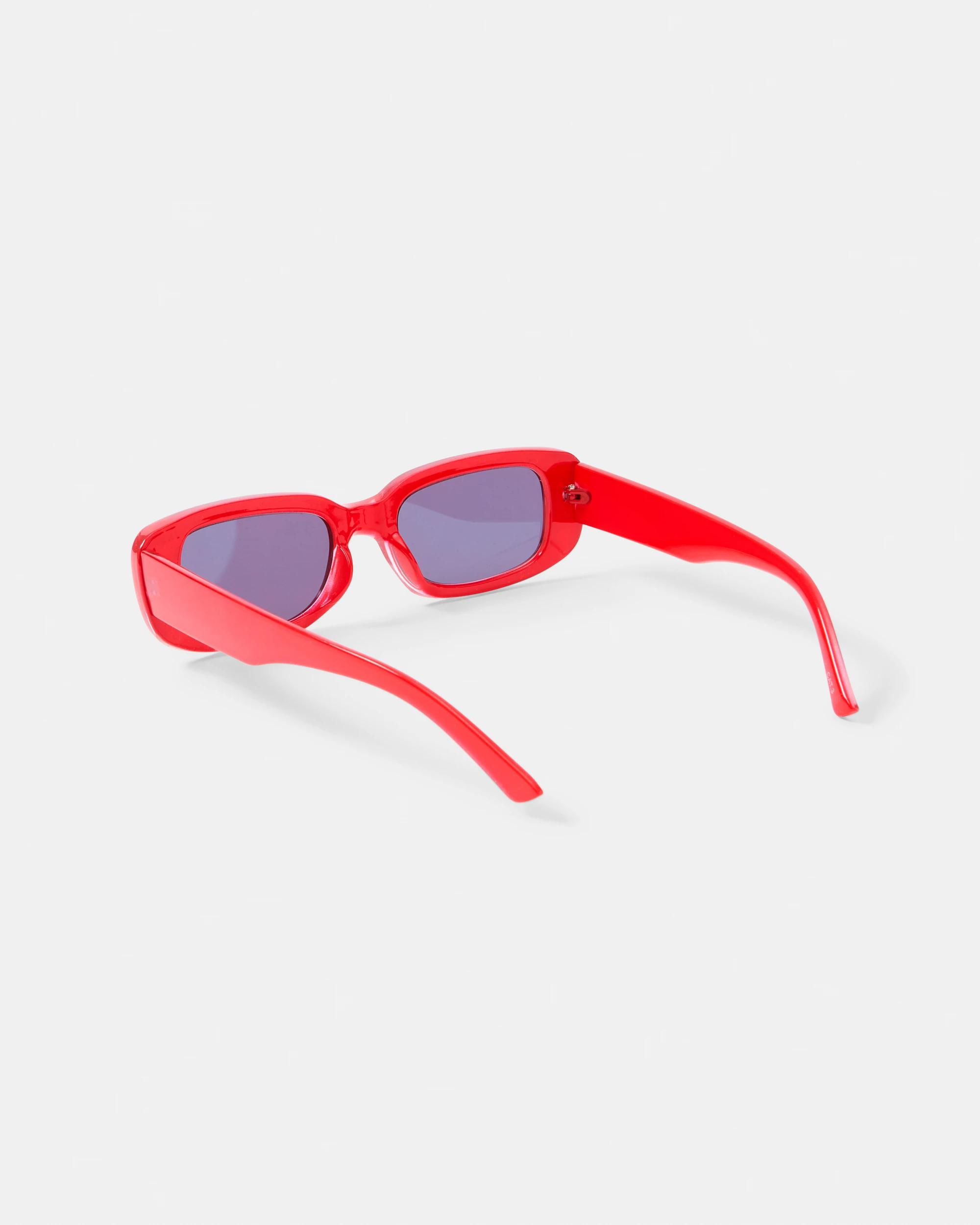 2 Rectangle Classic Sunglasses Red, 2 of 4
