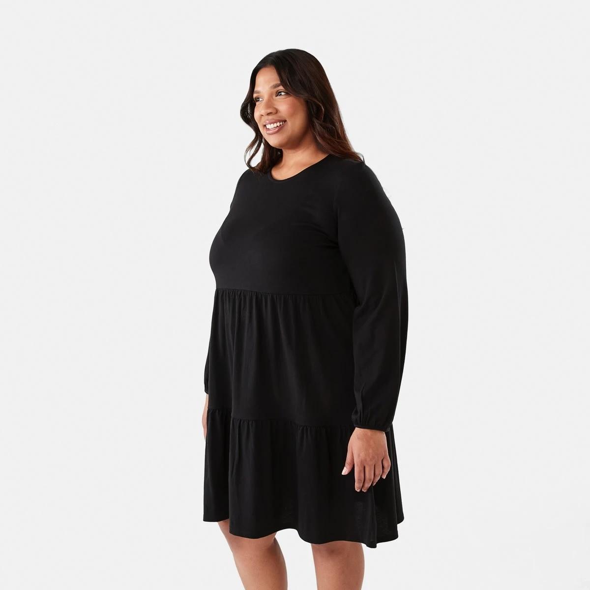 2 Curve Long Sleeve Frill Hem Dress Black, 2 of 7