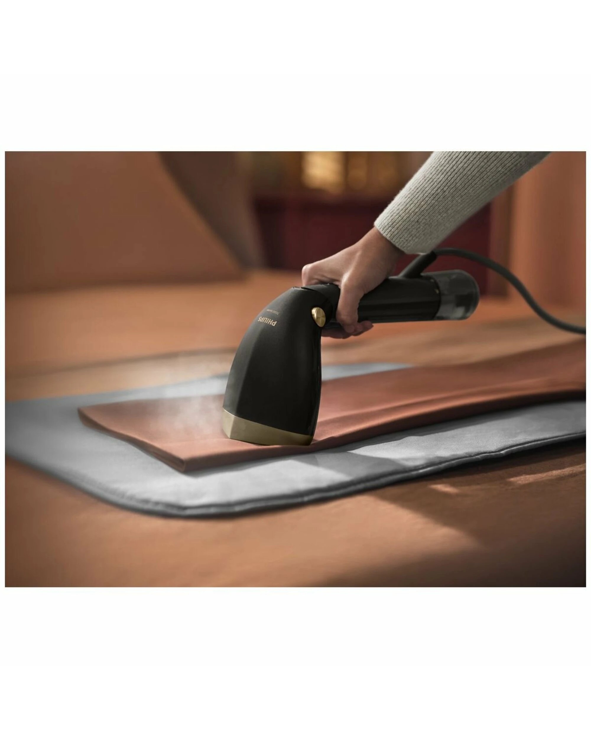 5 Philips 7000 Series Handheld Garment Steamer Black, 5 of 5