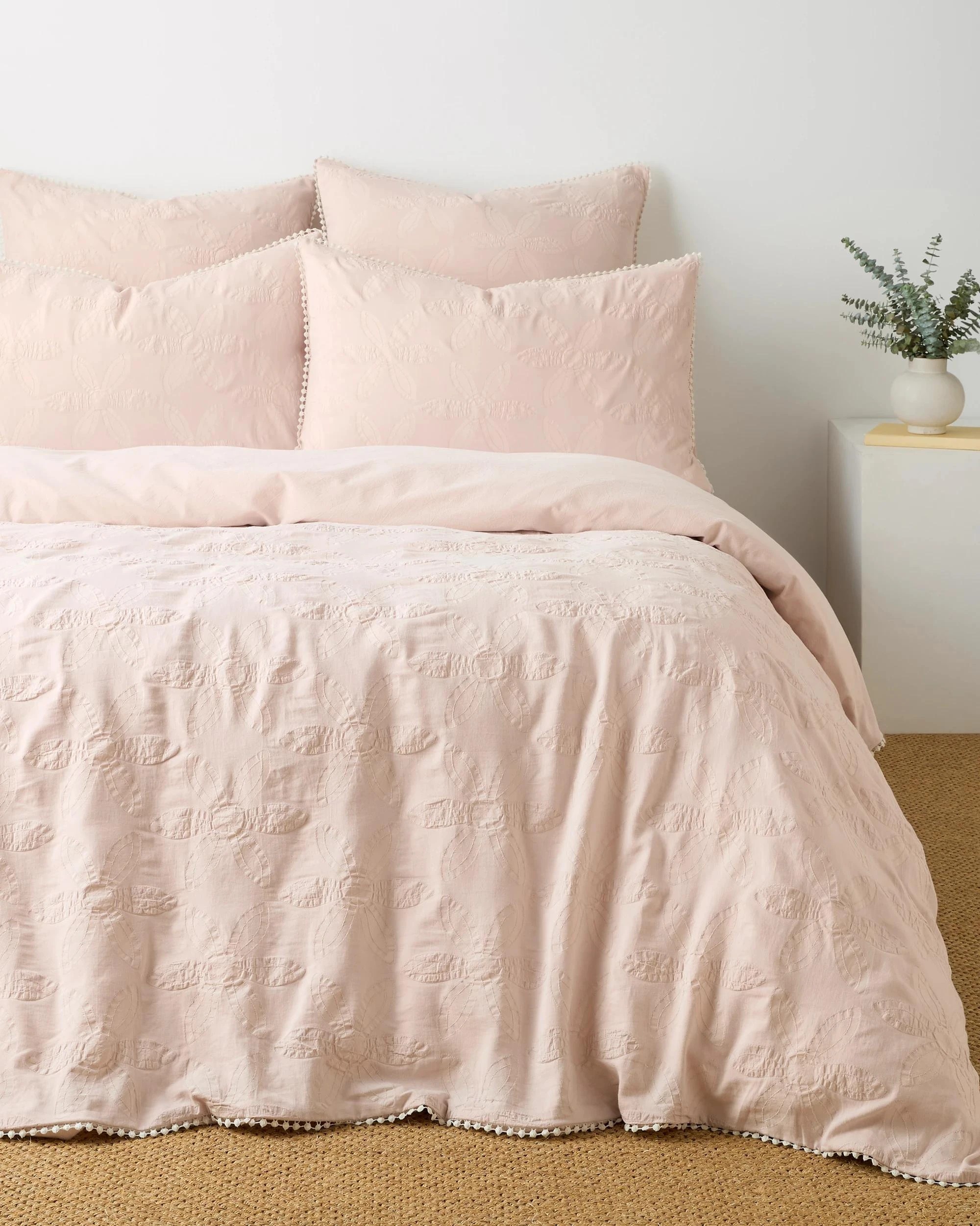 1 Target Zarah Textured Floral Australian Cotton Quilt Cover Set - King Bed - Pink, 1 of 3