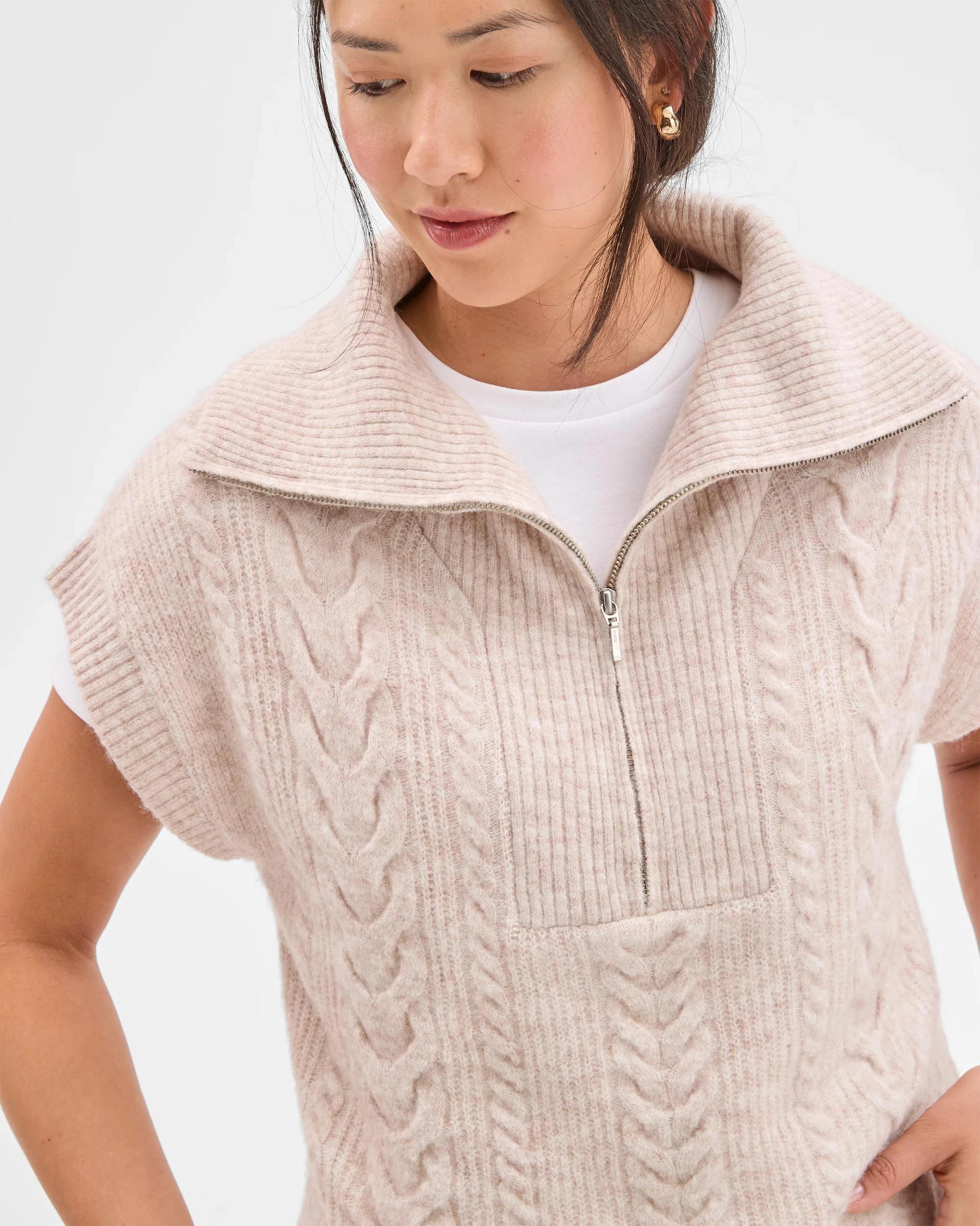 5 Target Woman Lightweight Lofty Cable Knit Vest PEBBLE, 5 of 7