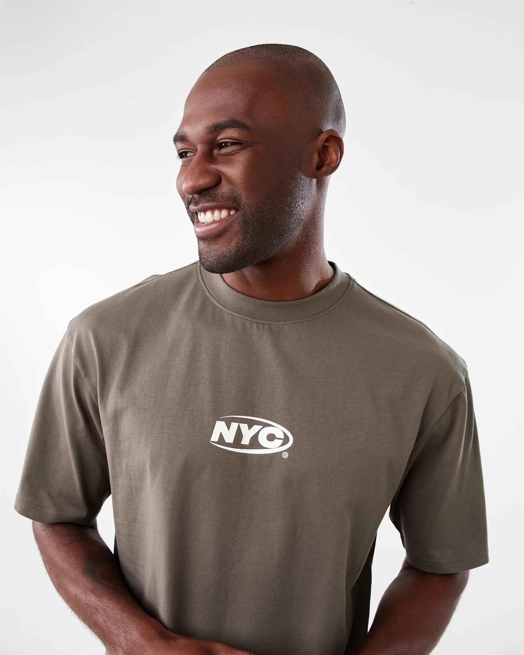 4 Oversized Graphic T-shirt Brw Ny Gft, 4 of 7