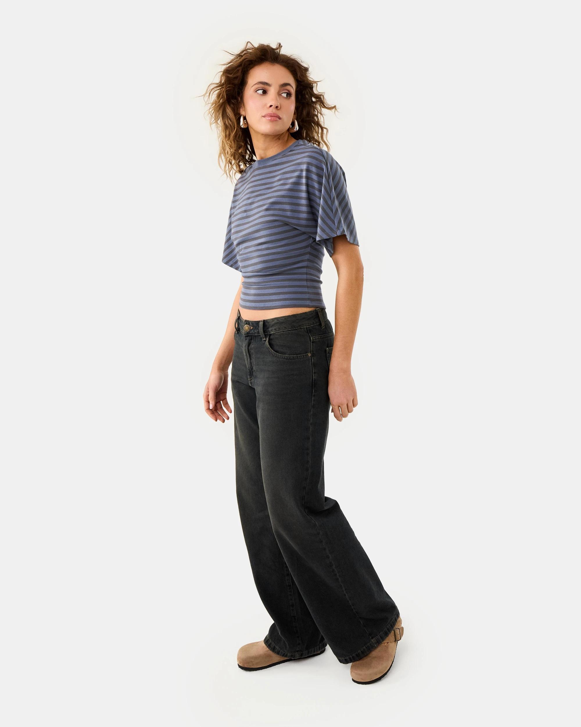 5 Short Sleeve Fitted Top Wldwindstp, 5 of 10