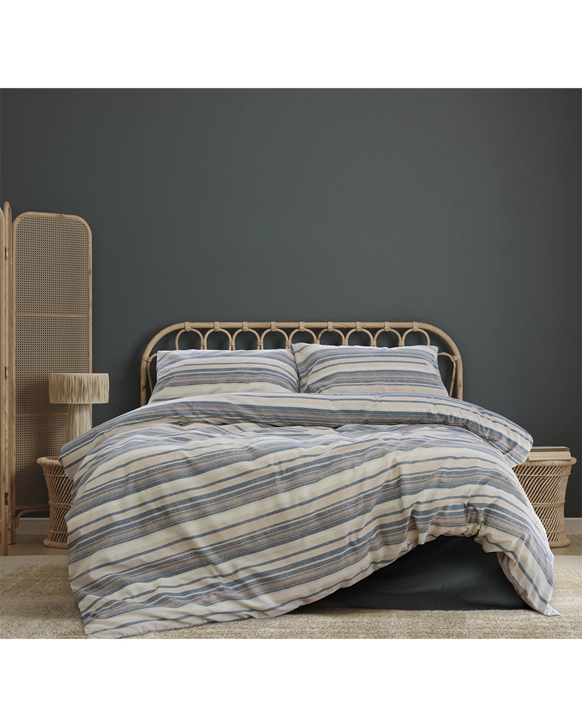 1 Ardor Boudior Charlie Polyester Cotton Blend Comforter Set - Single/Double - Multi, 1 of 3