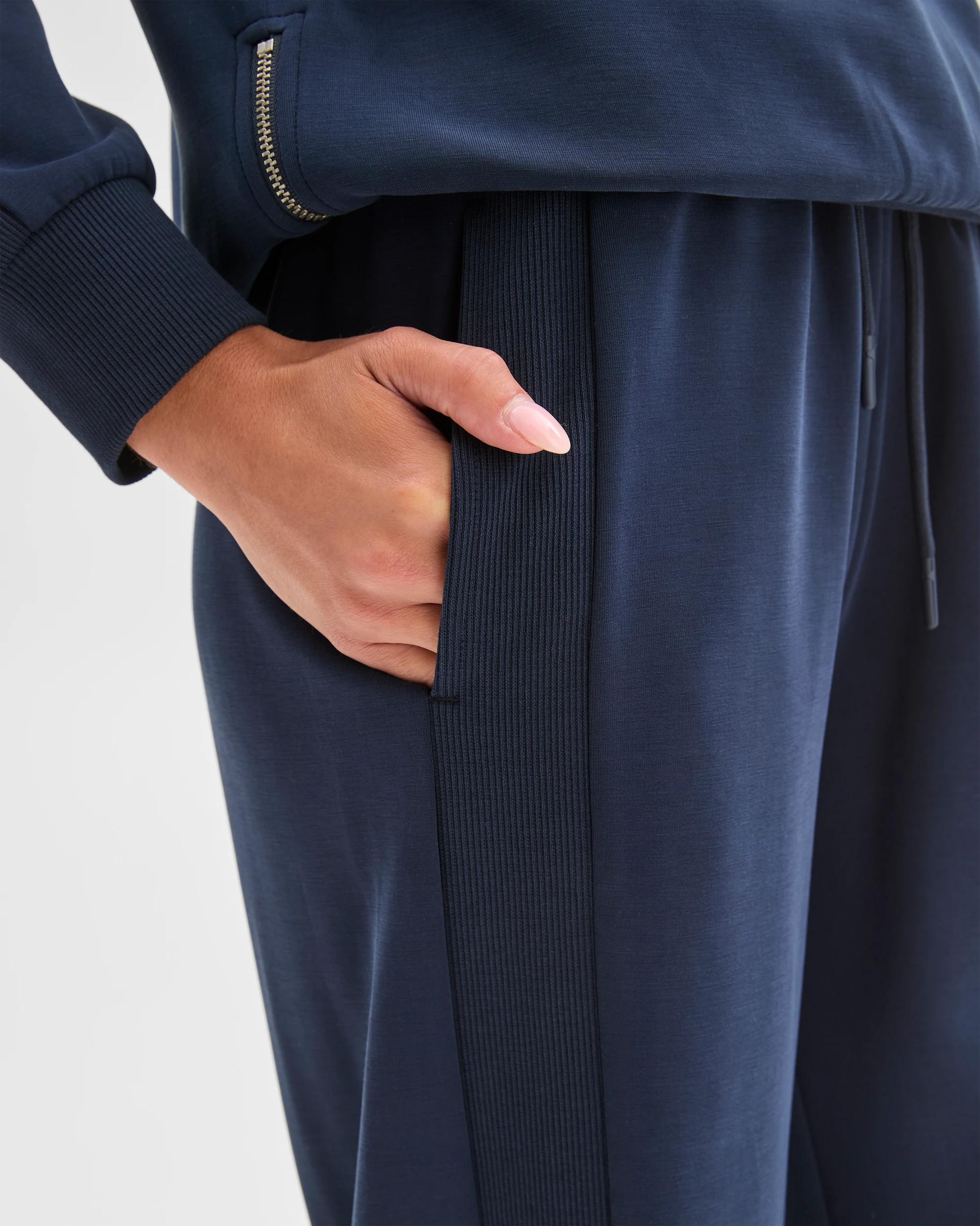 4 Target Petites Petites Active Studio Lounge Panel Pants INK NAVY, 4 of 5