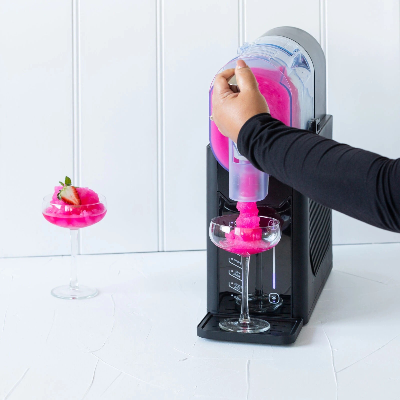 6 Healthy Choice 200W Slushie Maker, 2L Capacity, One Touch Control with 5 Preset Programs, 6 of 10