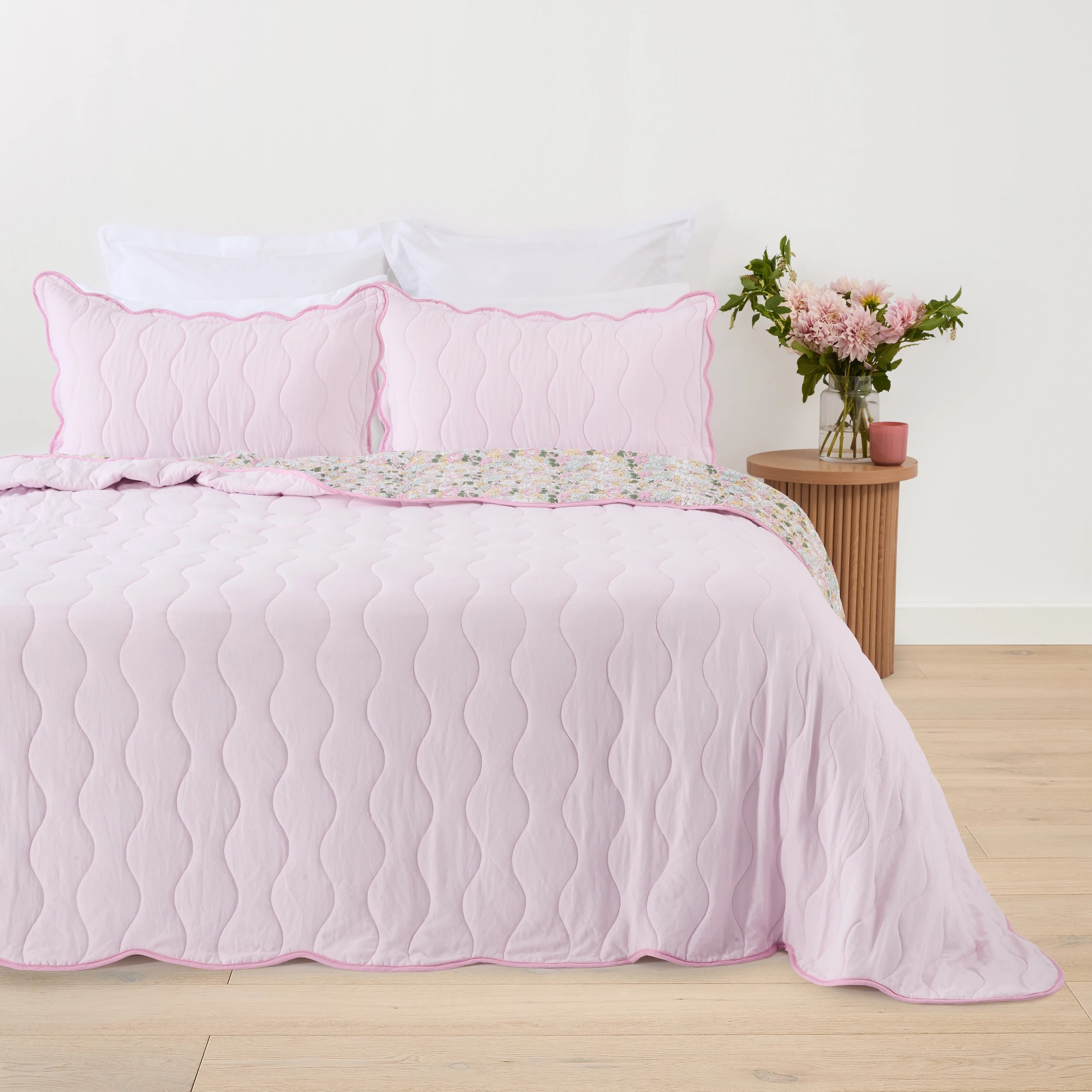 1 Floral Reversible Coverlet Set - Queen/King Bed, Pink, 1 of 8
