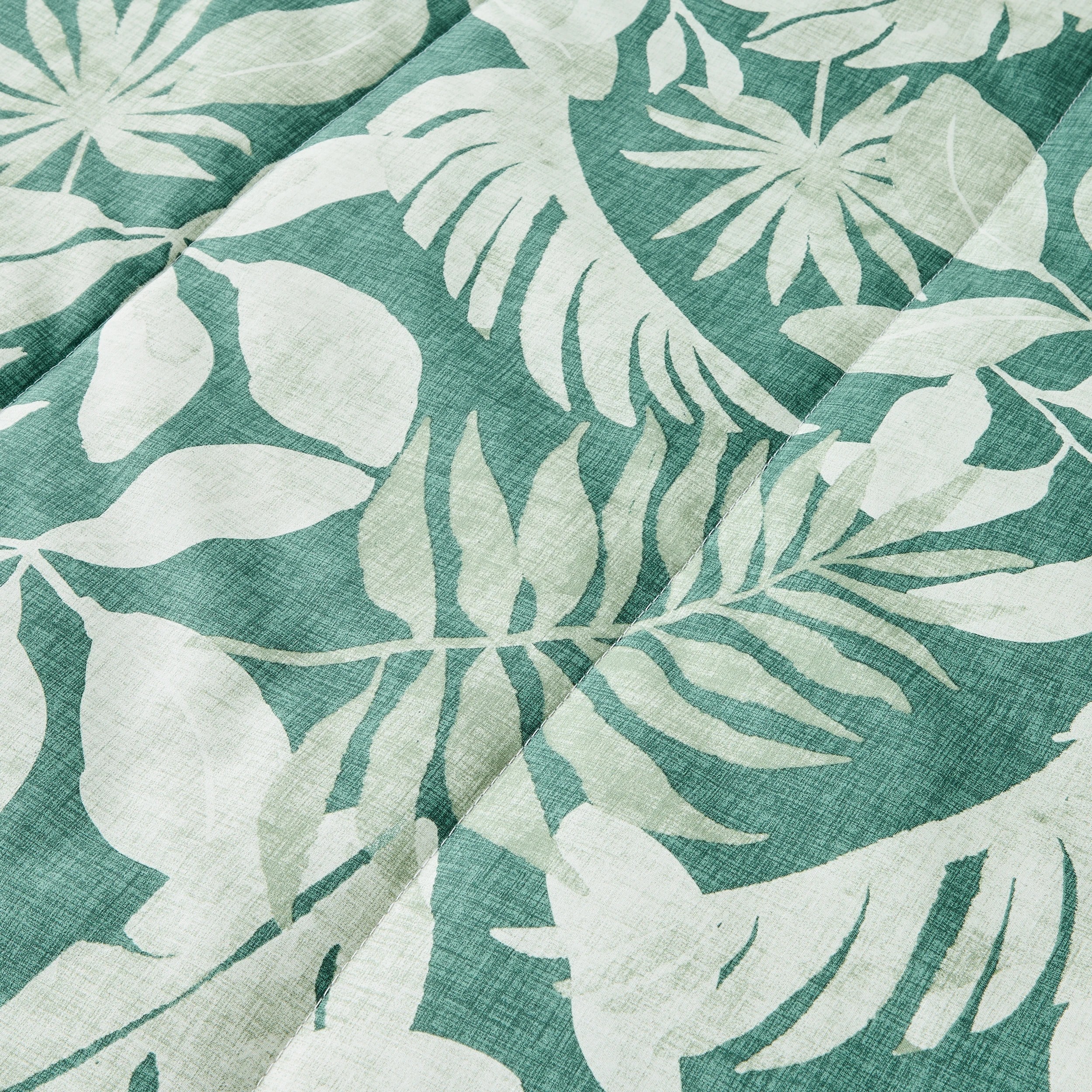 7 Cruise Reversible Comforter Set - Queen Bed, 7 of 7