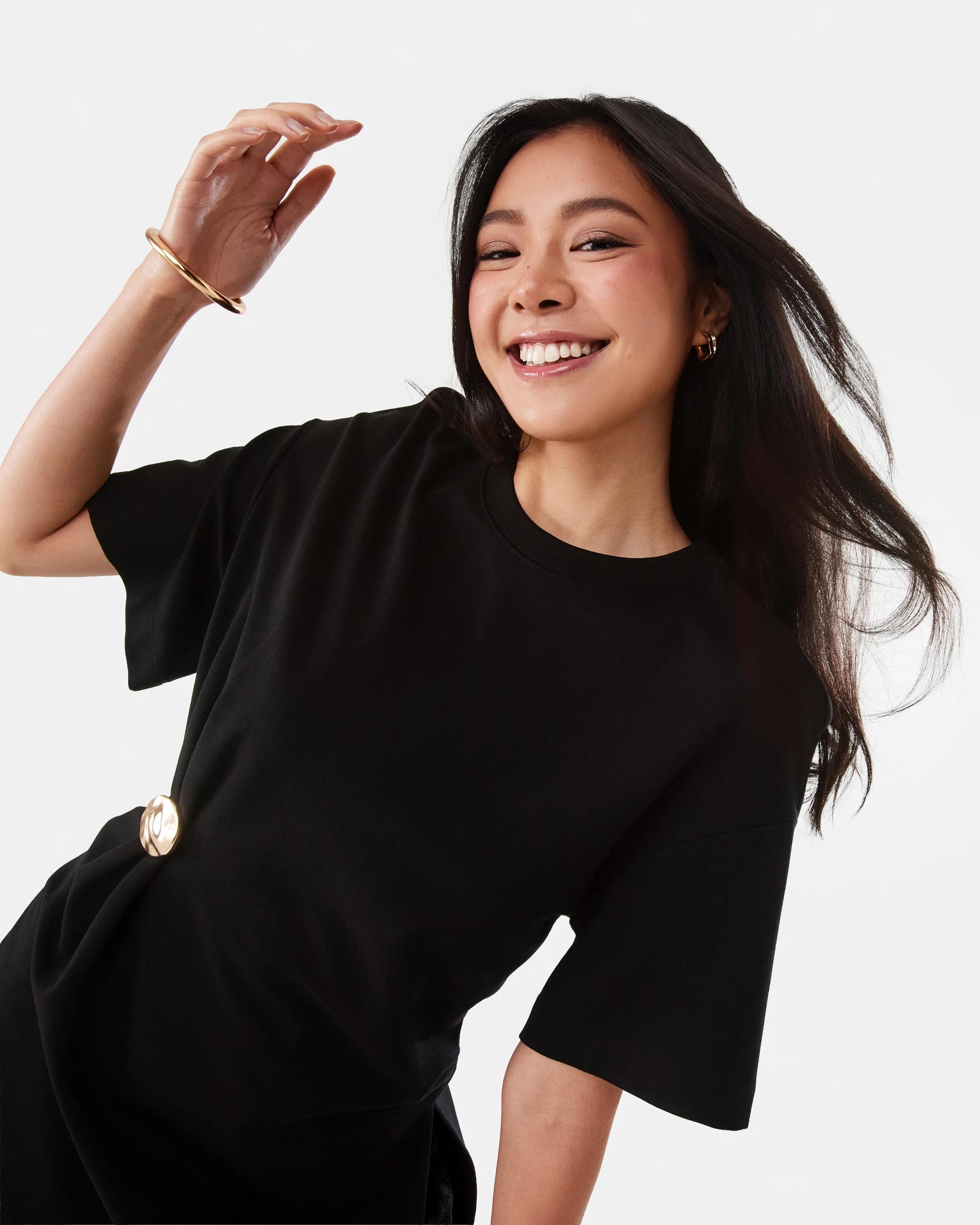 5 Short Sleeve Knit Mesh Gold Detail Maxi Dress Black, 5 of 7