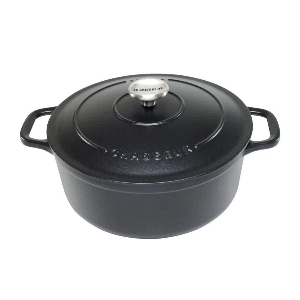 1 Chasseur 26cm Round French Oven - Black, 1 of 2