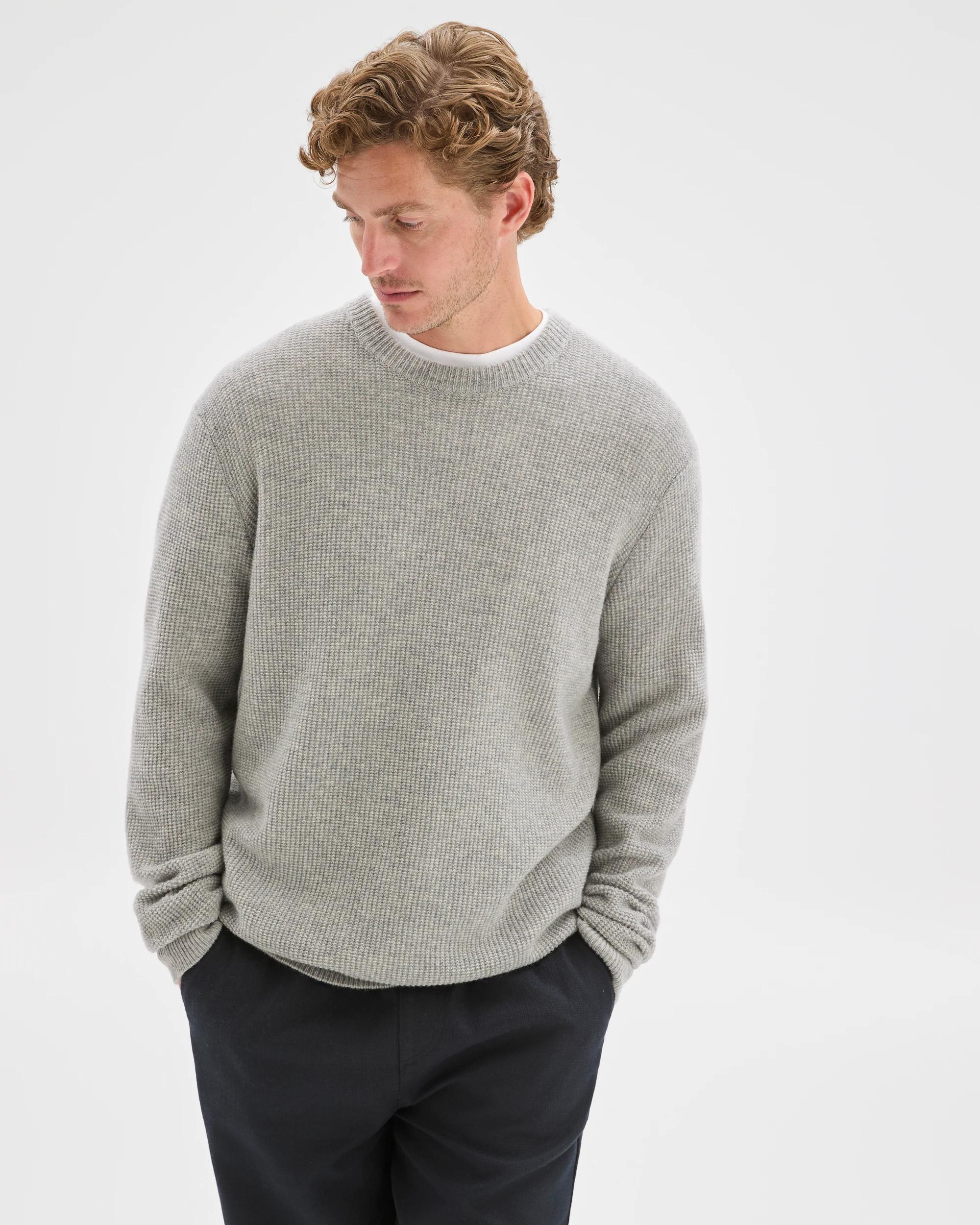 4 Target Man Lambswool Long Sleeve Crew Neck Knit Jumper GREY MARLE, 4 of 7