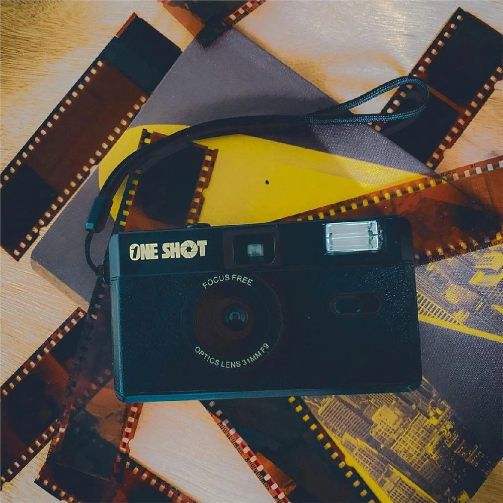 8 One Shot Retro 35mm Reusable Camera, 8 of 10