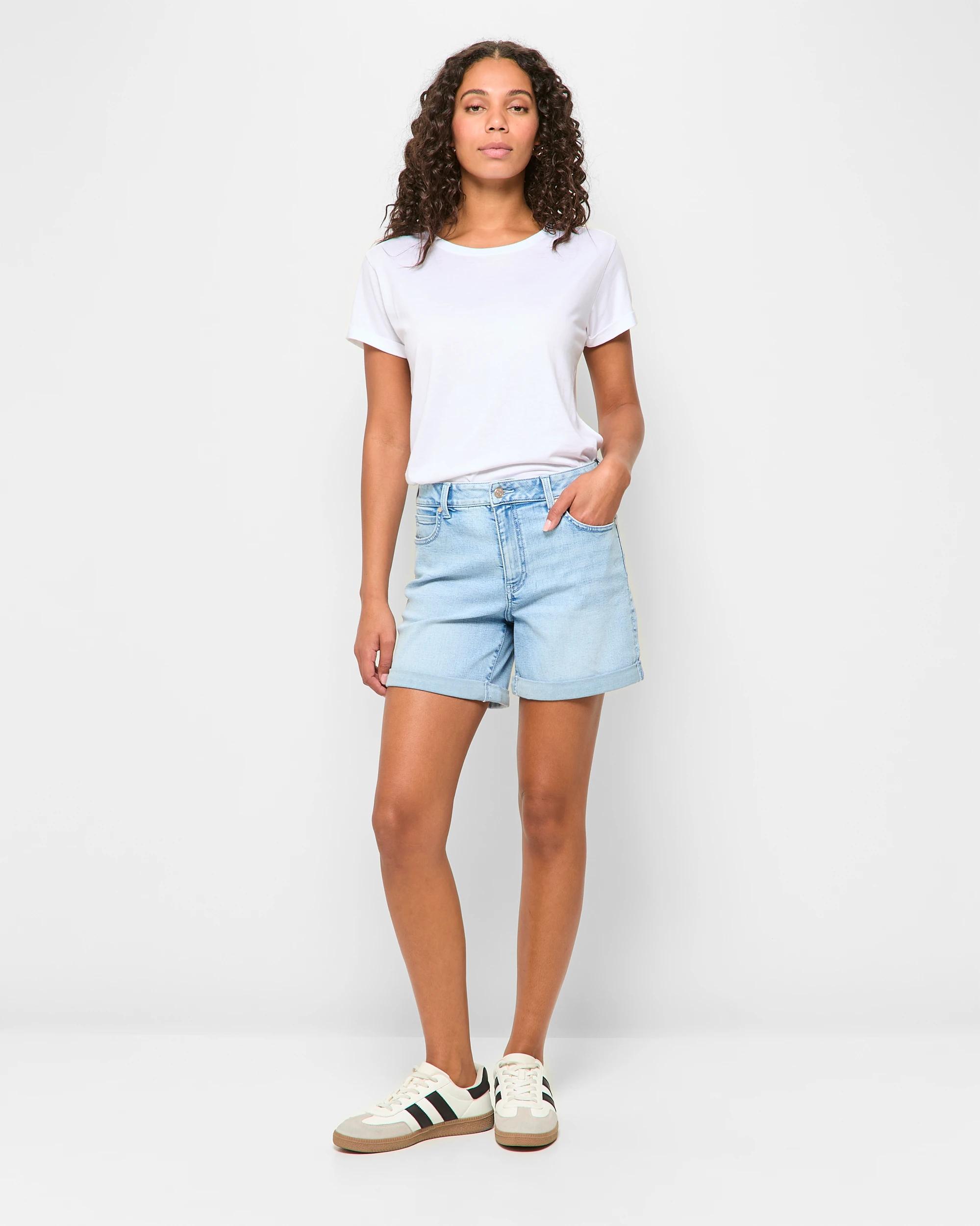 2 Target Classic Roll Cuff Denim Shorts HYPER BLEACH, 2 of 5