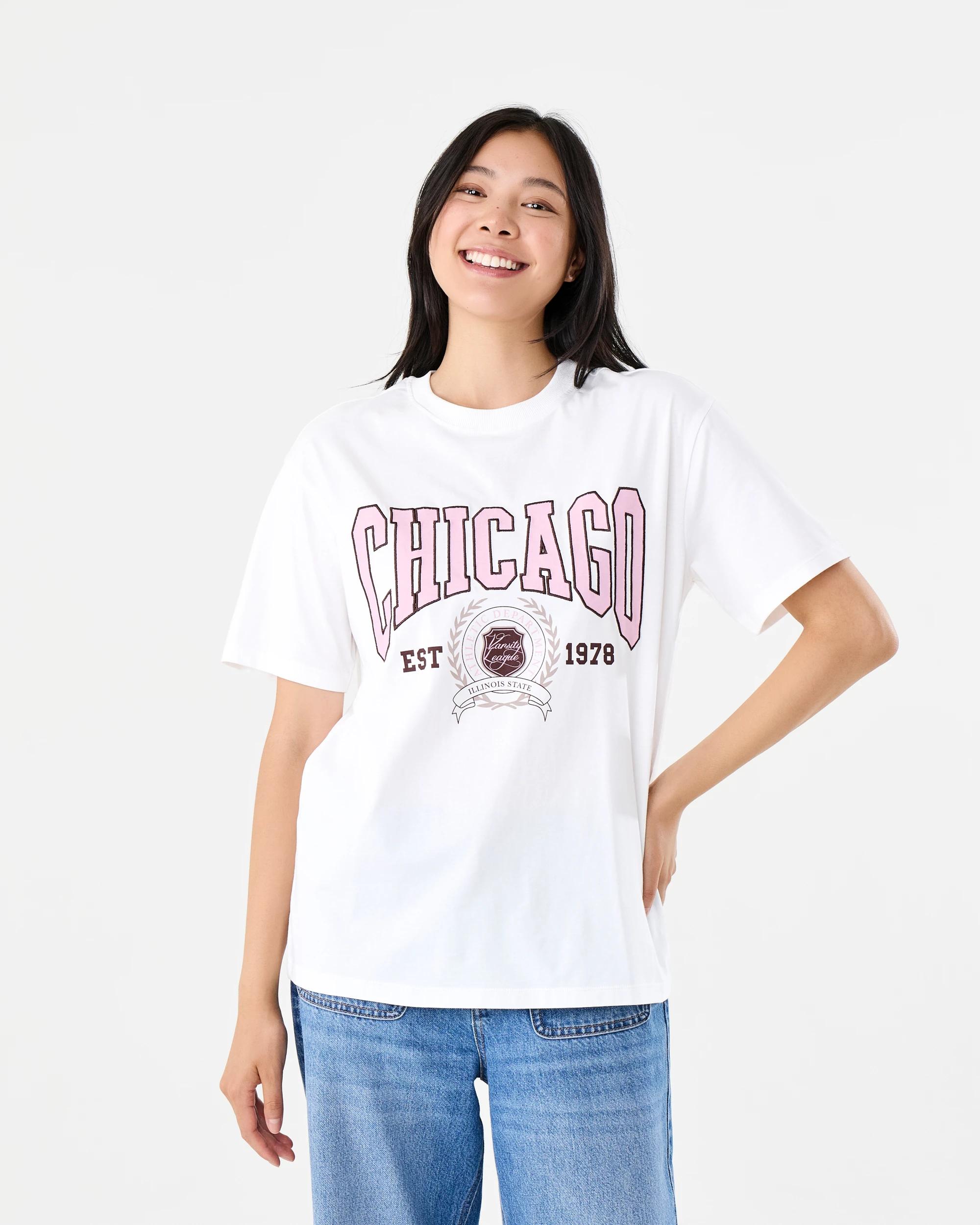 1 Short Sleeve Oversized Boyfriend T-shirt Cldchicago, 1 of 6