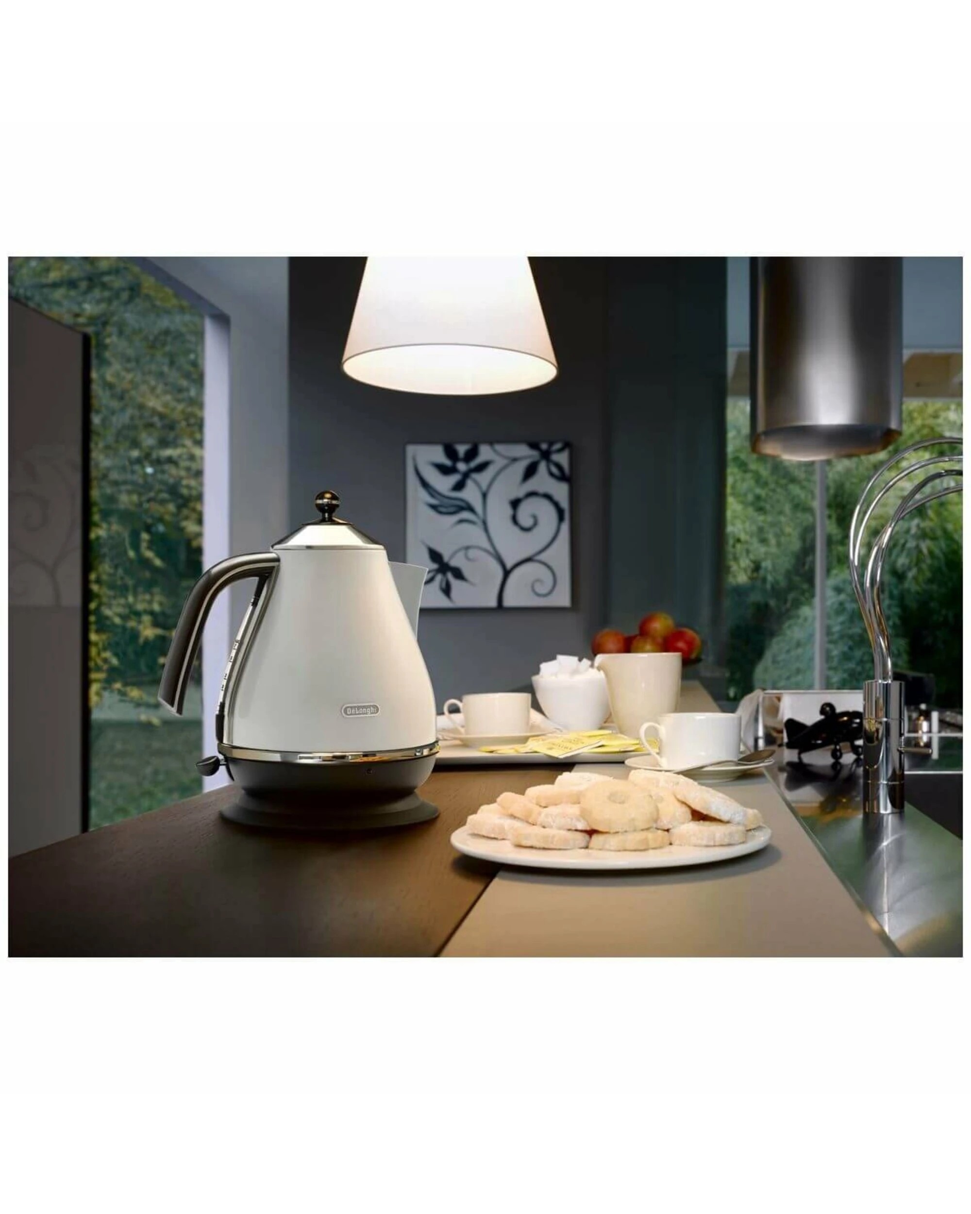 5 De'Longhi The Icona Capitals 1.7L Kettle Helsinki White, 5 of 5