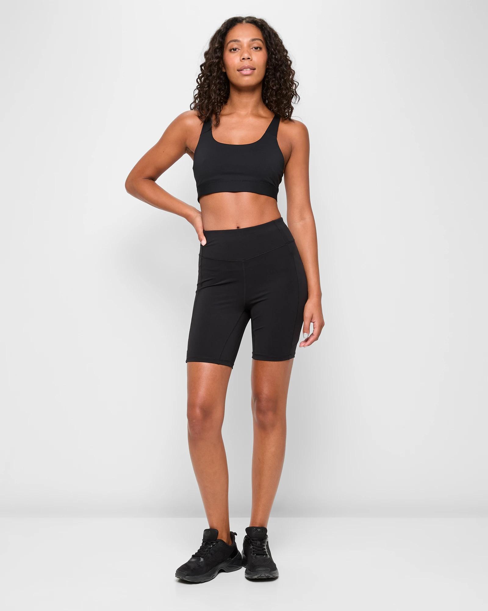 2 Target Active Infinity Medium Impact Crop Top BLACK, 2 of 5