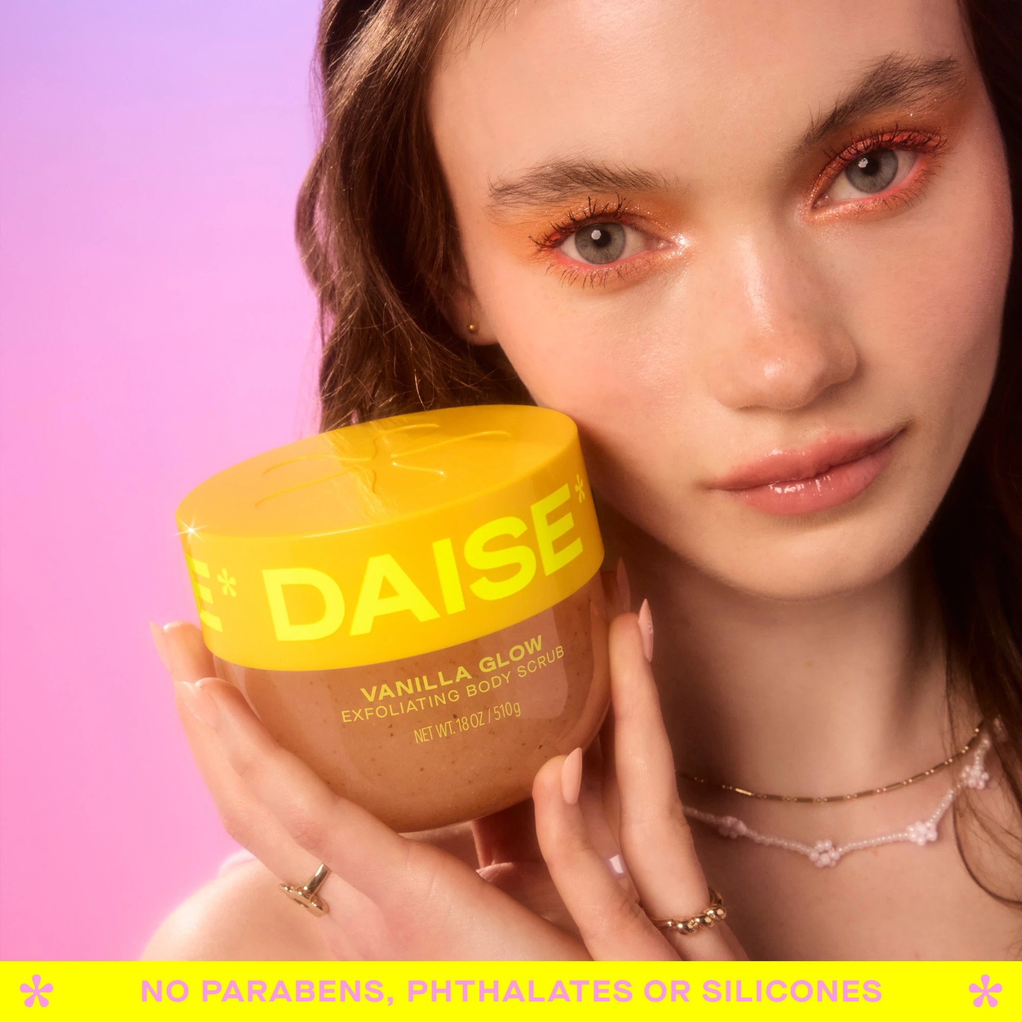 3 DAISE Exfoliating Body Scrub 510g - Vanilla Glow, 3 of 9