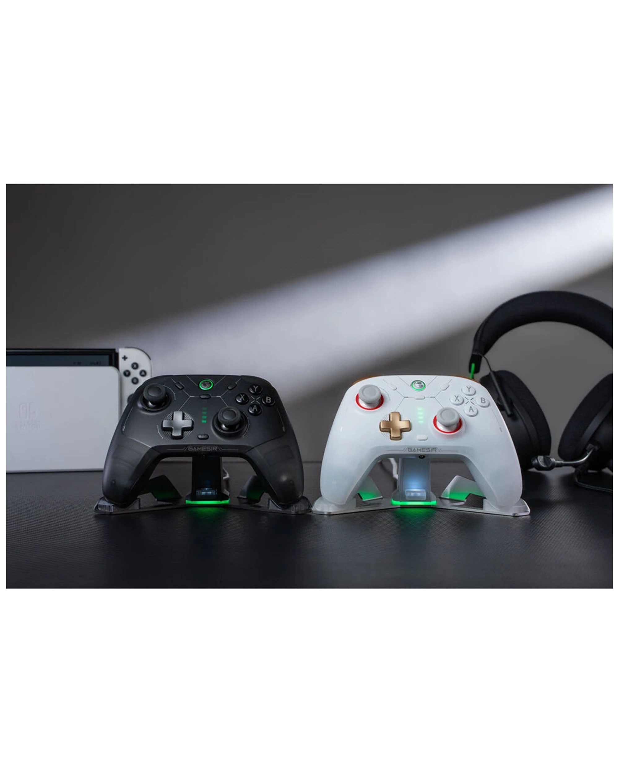 3 Gamesir Cyclone 2 Multi-Platform Controller Standard Ed Wireless Gyroscope - Black, 3 of 4