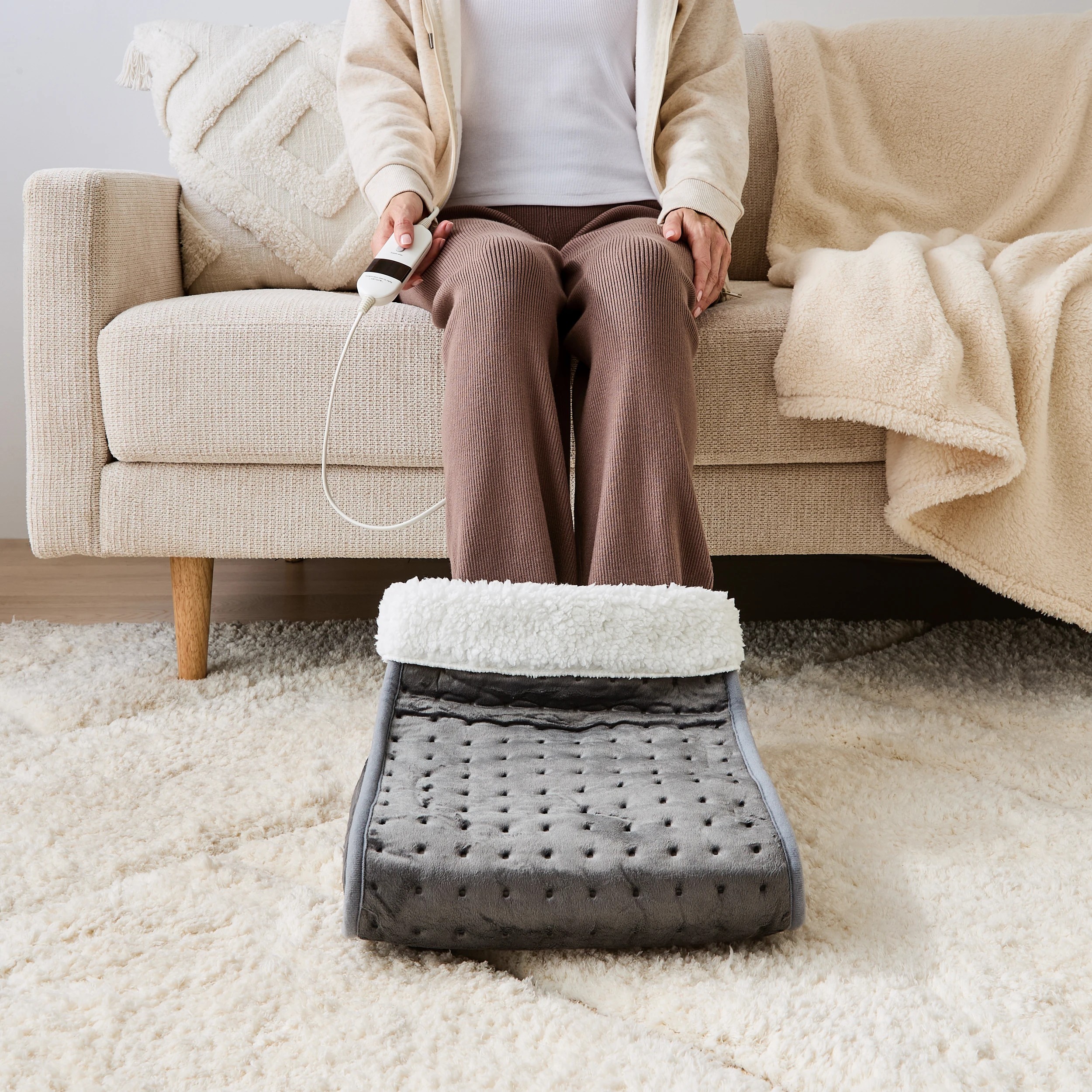 2 Heated Foot Warmer, 2 of 8