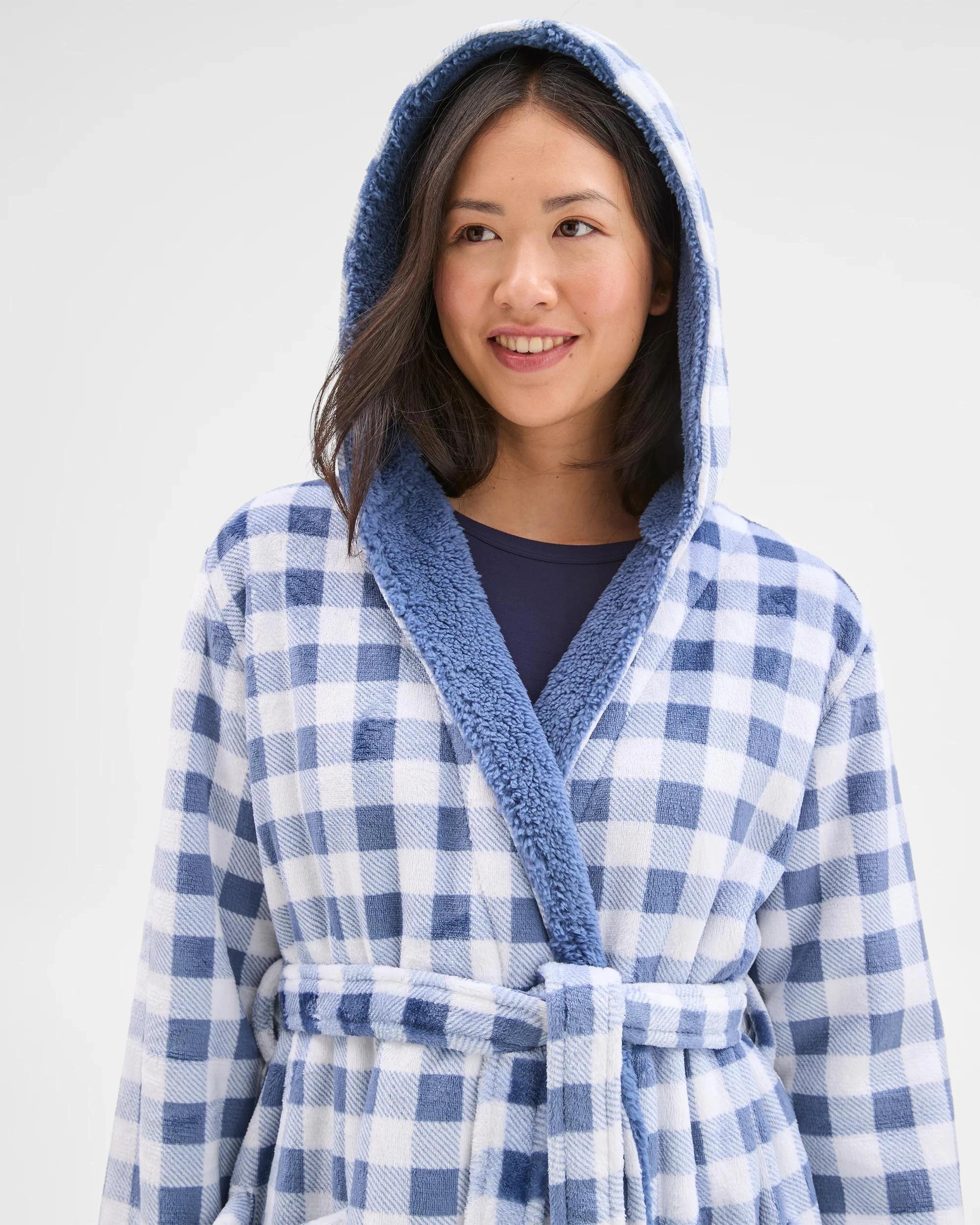 6 Target Woman Sherpa Hooded Sleep Robe CHECK BLUE, 6 of 7
