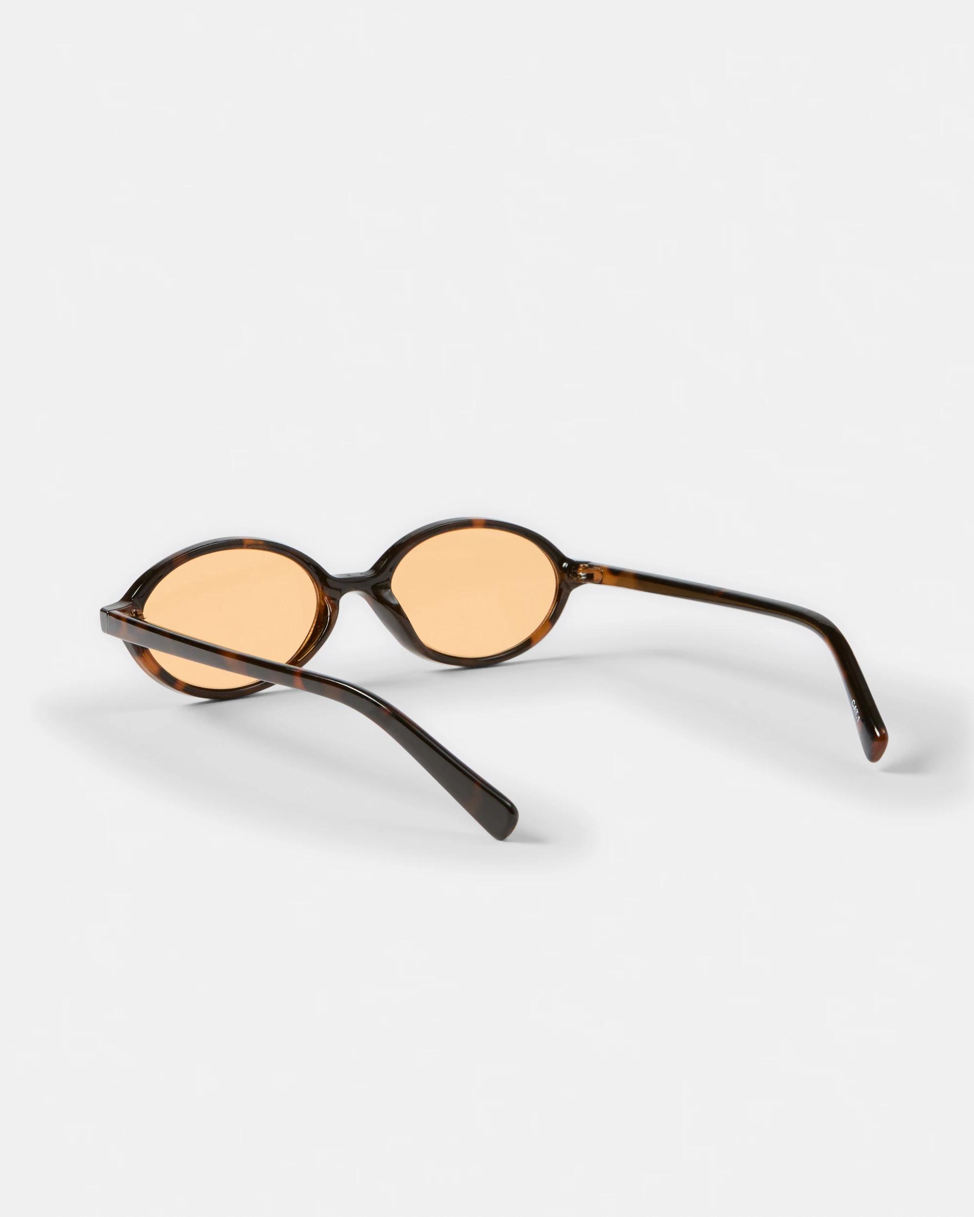 4 Oval Sunglasses Tort Ora, 4 of 8