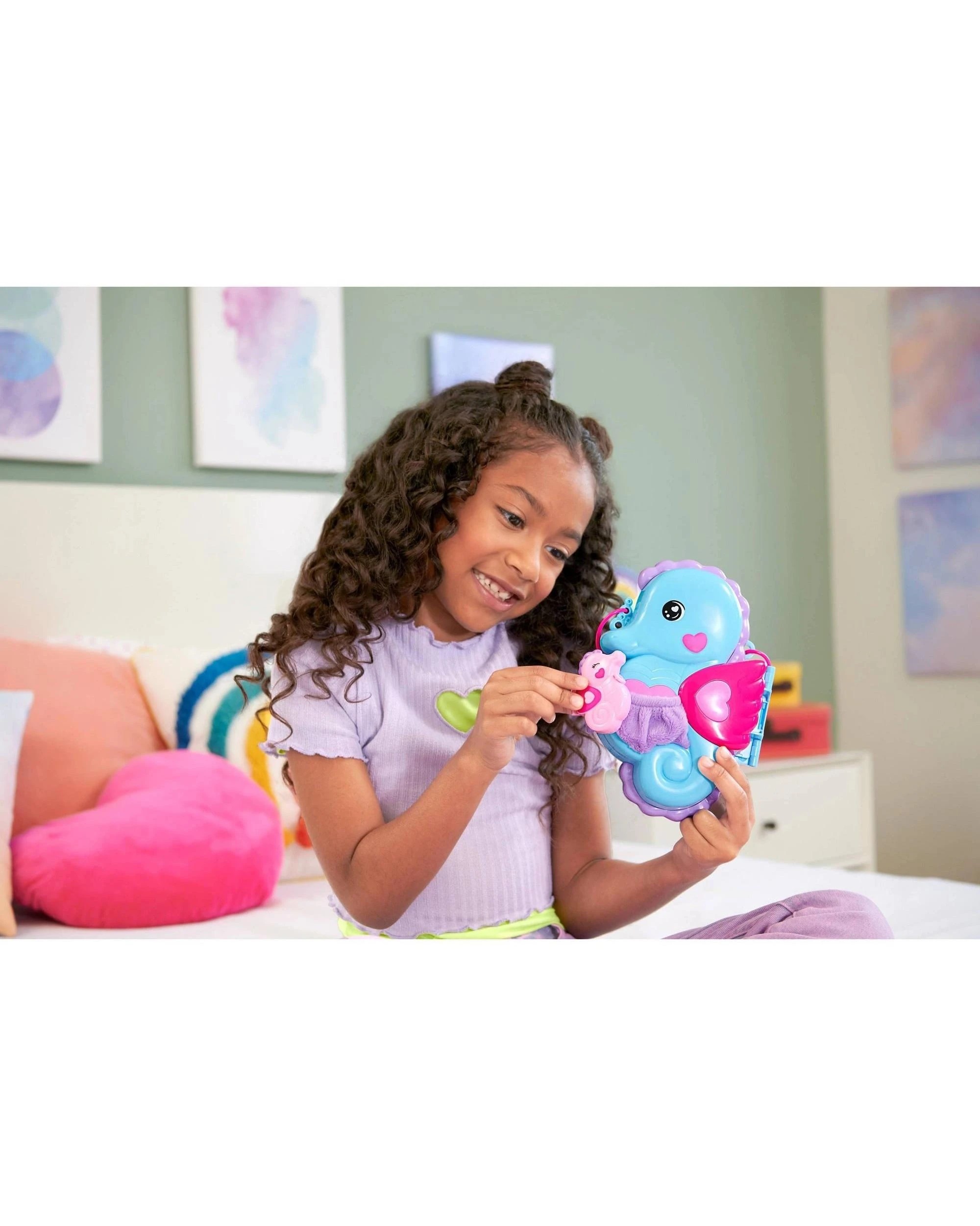 3 Polly Pocket 35th Anniversary Daddy and Me Seahorse Purse and Accessories Playset, 3 of 5