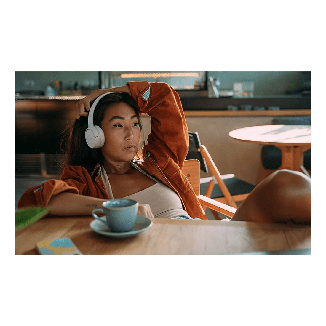 10 JBL Tune 520 Bluetooth Headphones White, 10 of 10